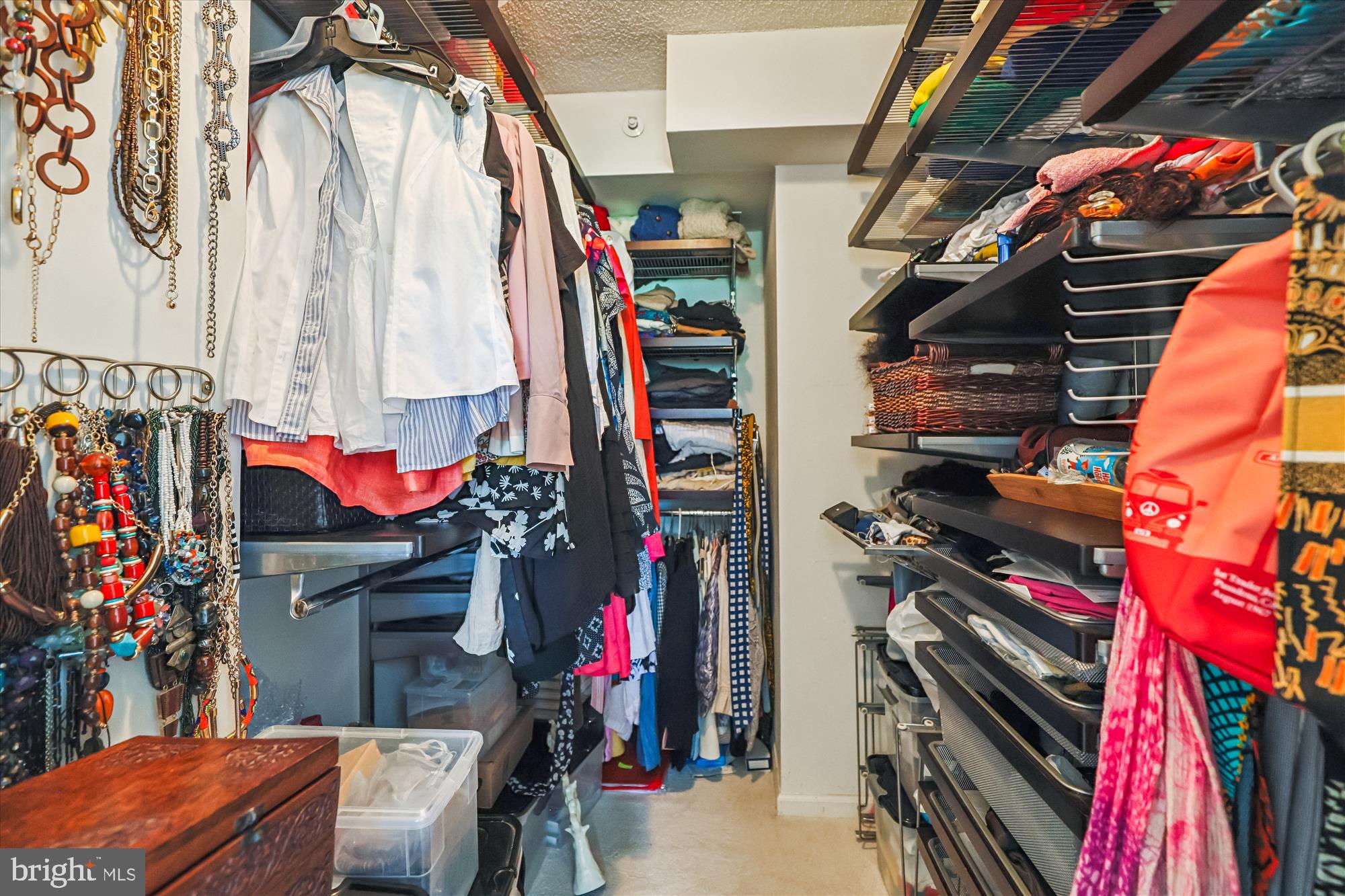 RENAISSANCE AT TYSONS - Residential Lease