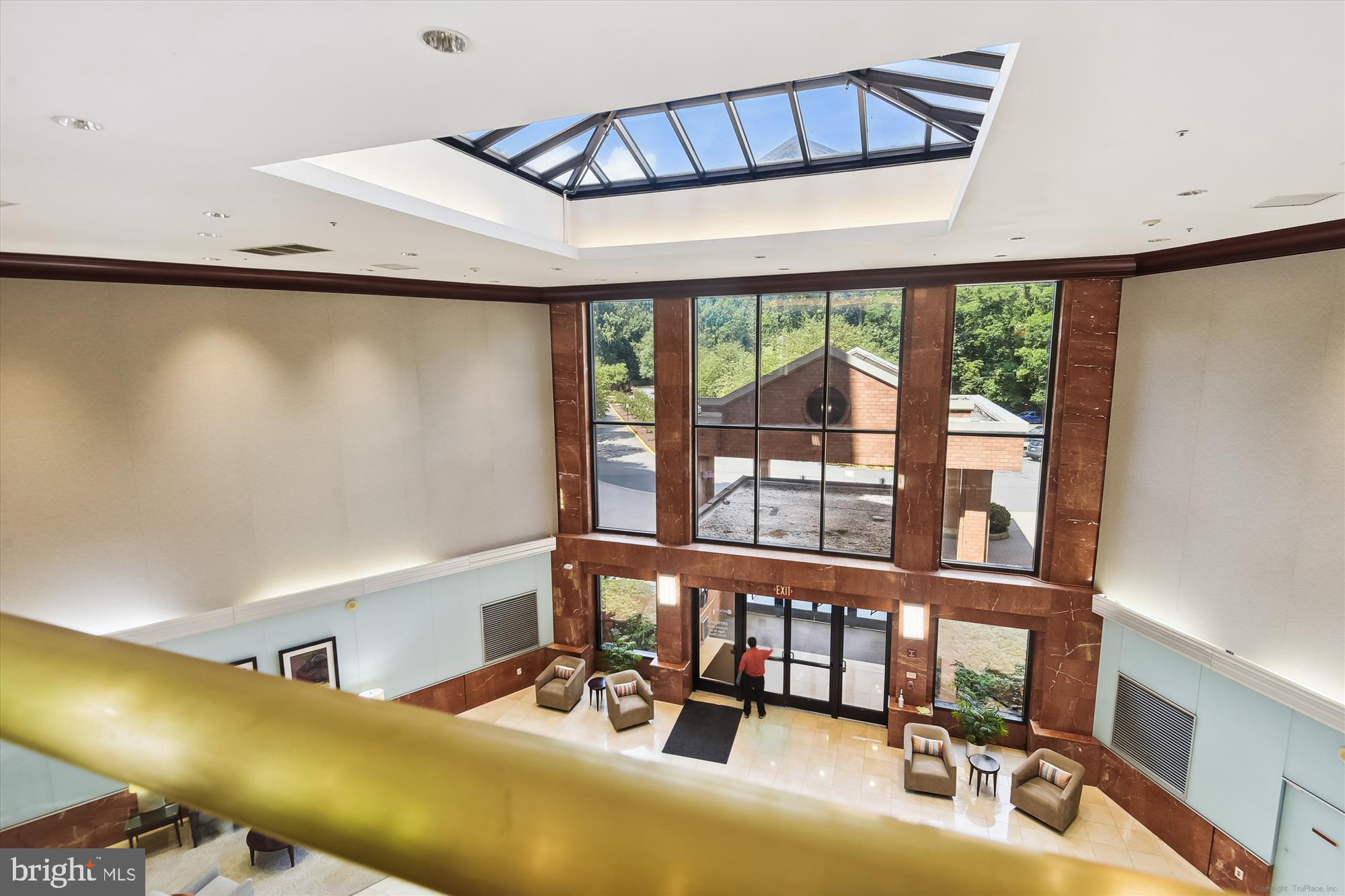 RENAISSANCE AT TYSONS - Residential Lease