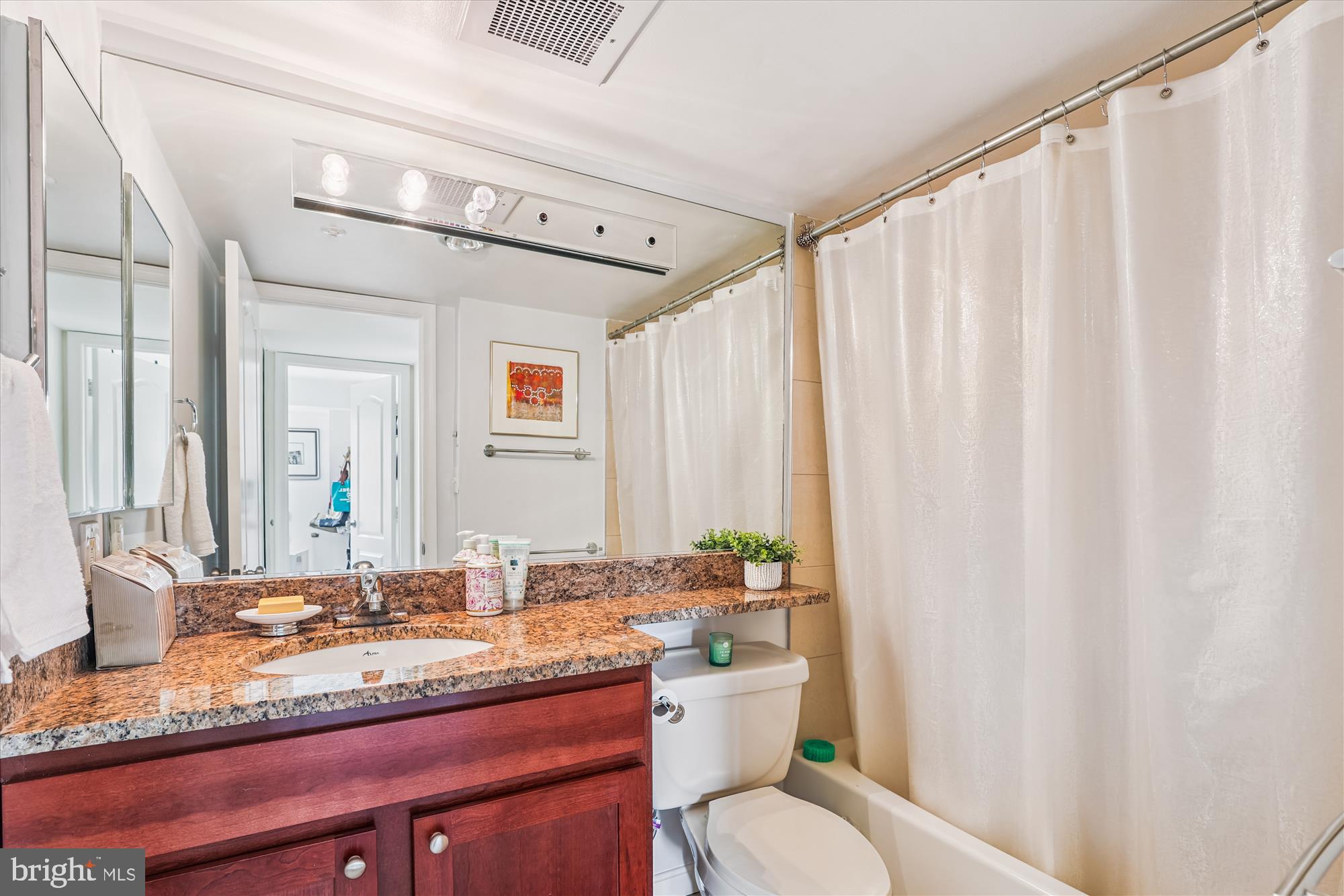 RENAISSANCE AT TYSONS - Residential Lease