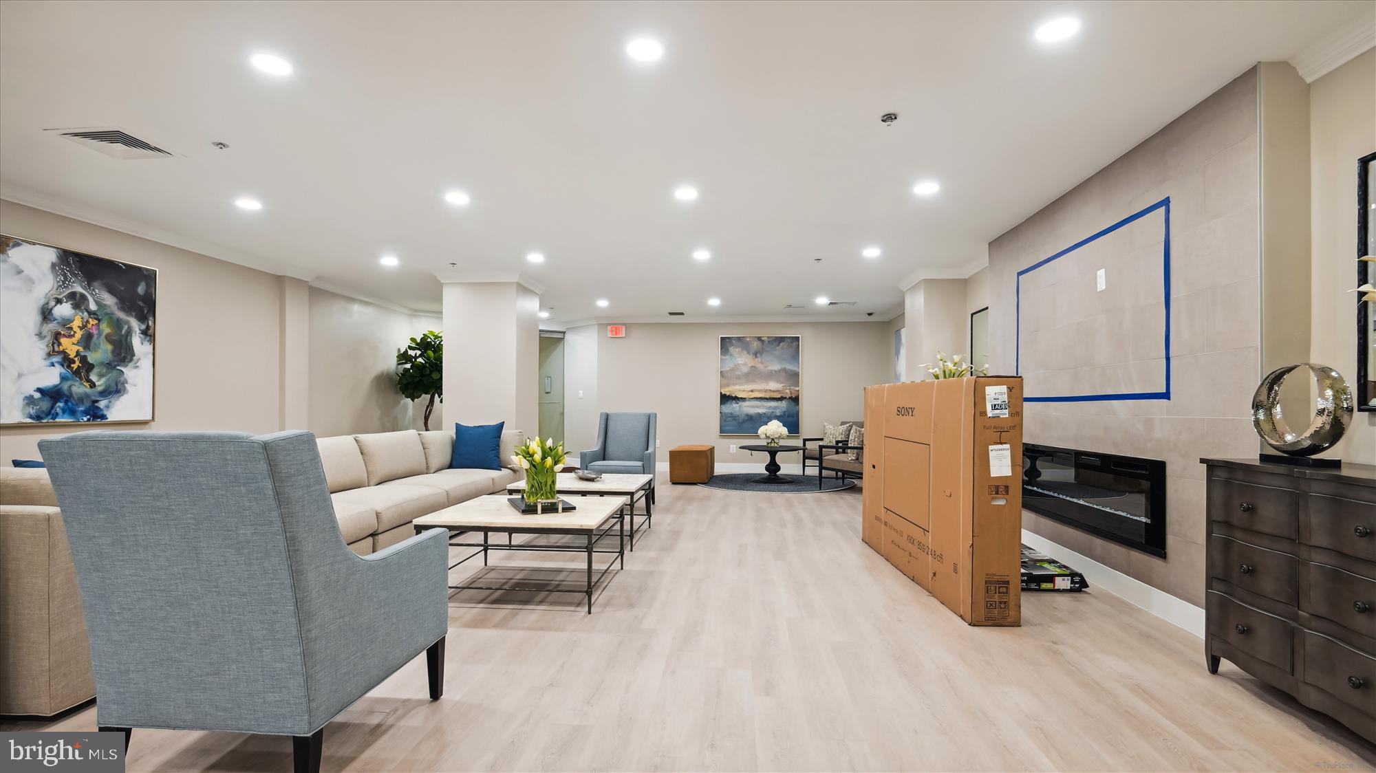 RENAISSANCE AT TYSONS - Residential Lease