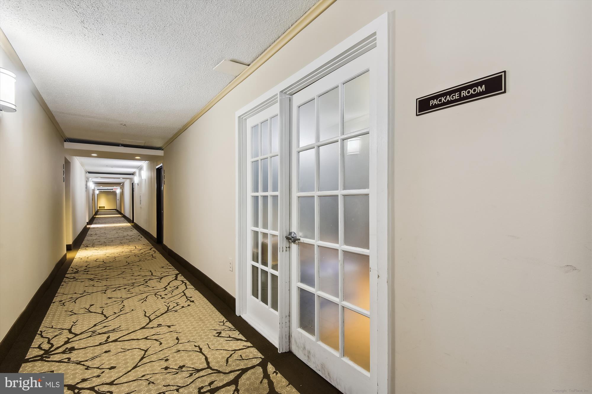 RENAISSANCE AT TYSONS - Residential Lease