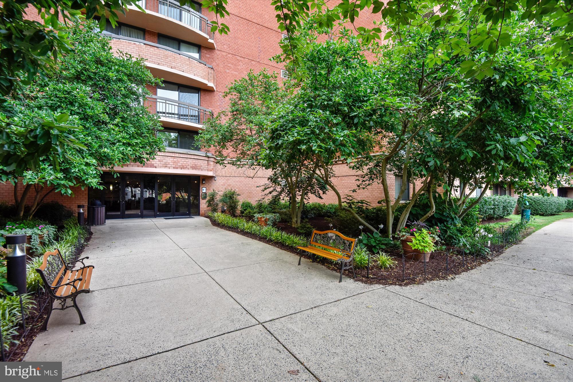 RENAISSANCE AT TYSONS - Residential Lease