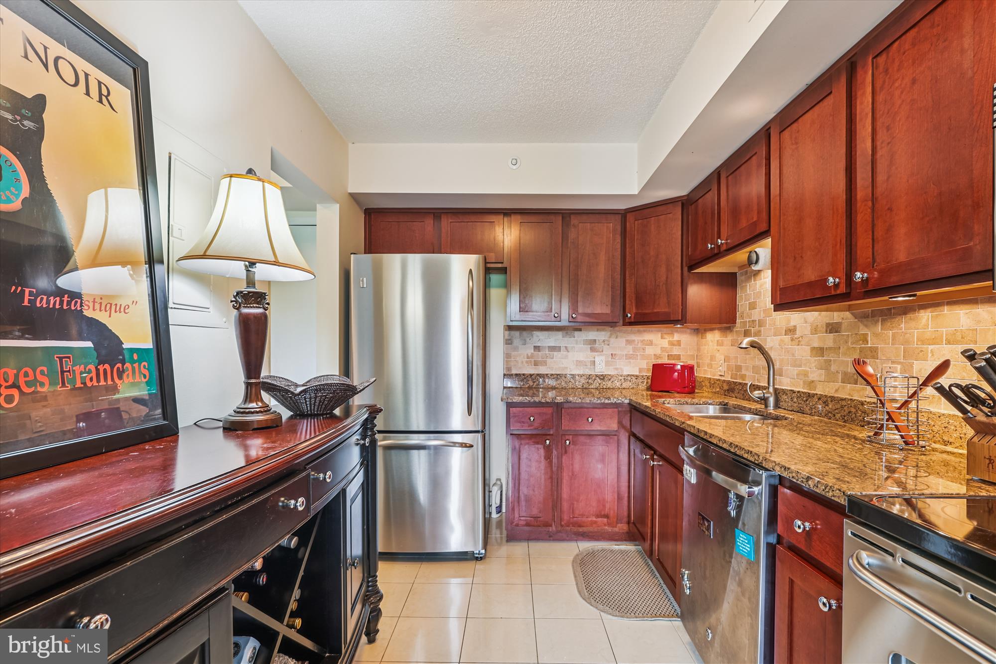 RENAISSANCE AT TYSONS - Residential Lease