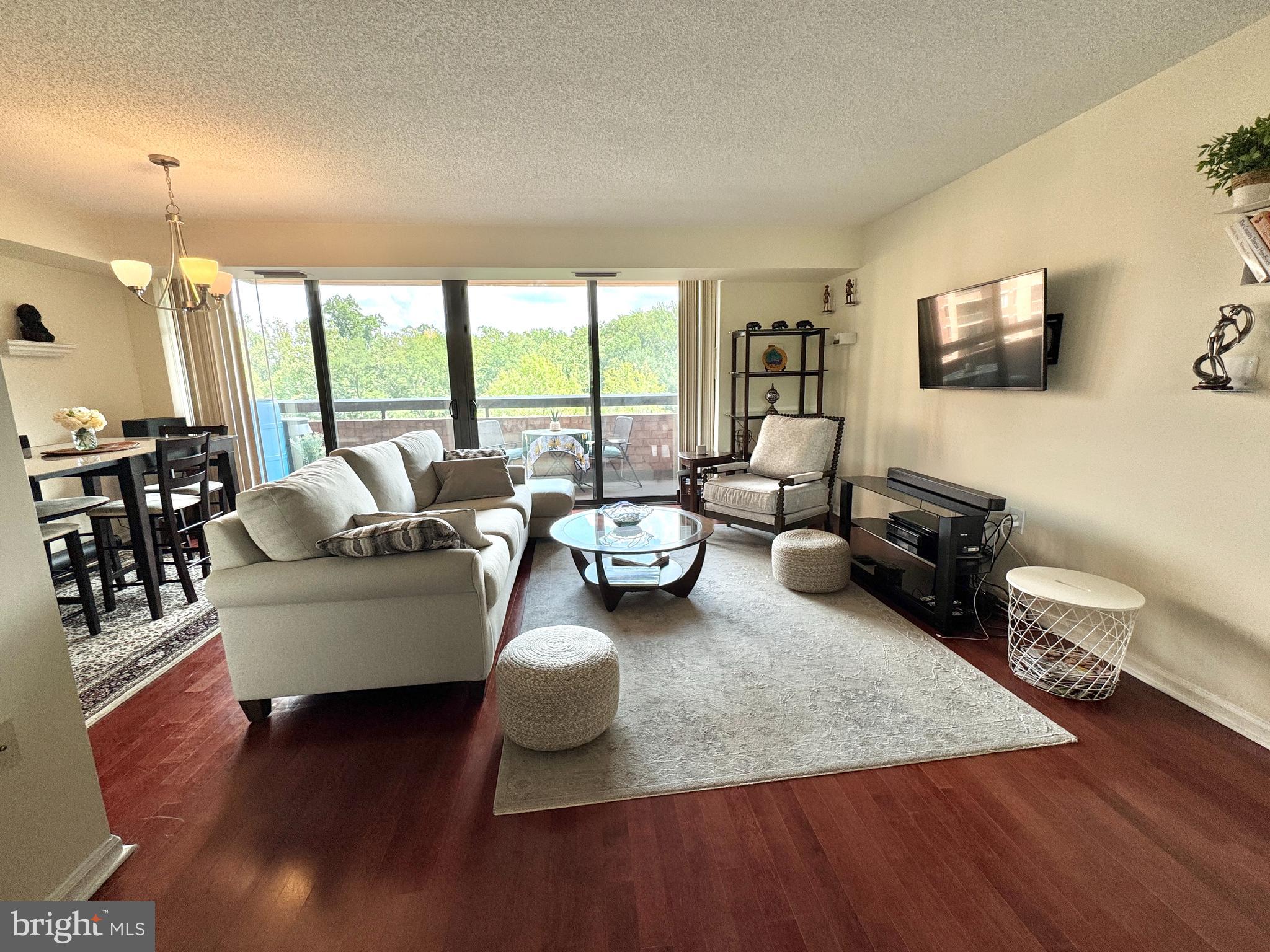 RENAISSANCE AT TYSONS - Residential Lease