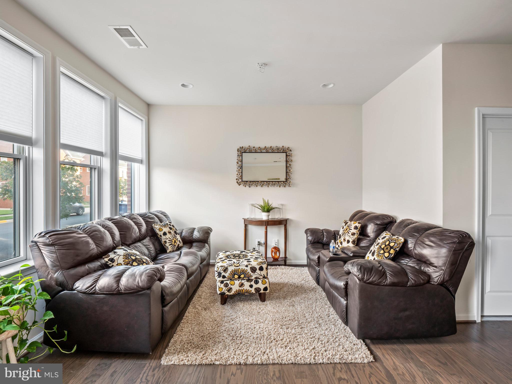 LIBERTY - Residential Lease