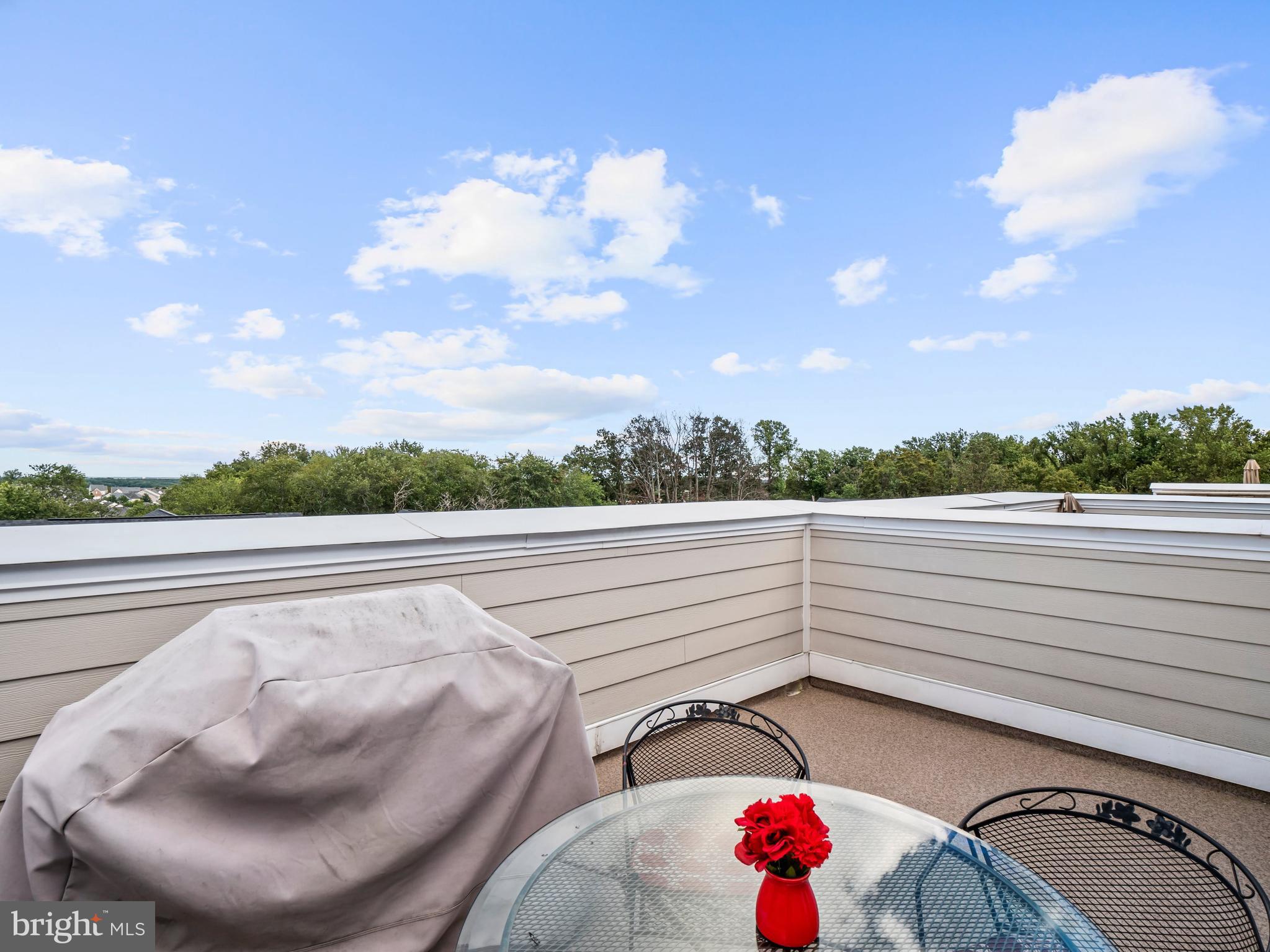 LIBERTY - Residential Lease