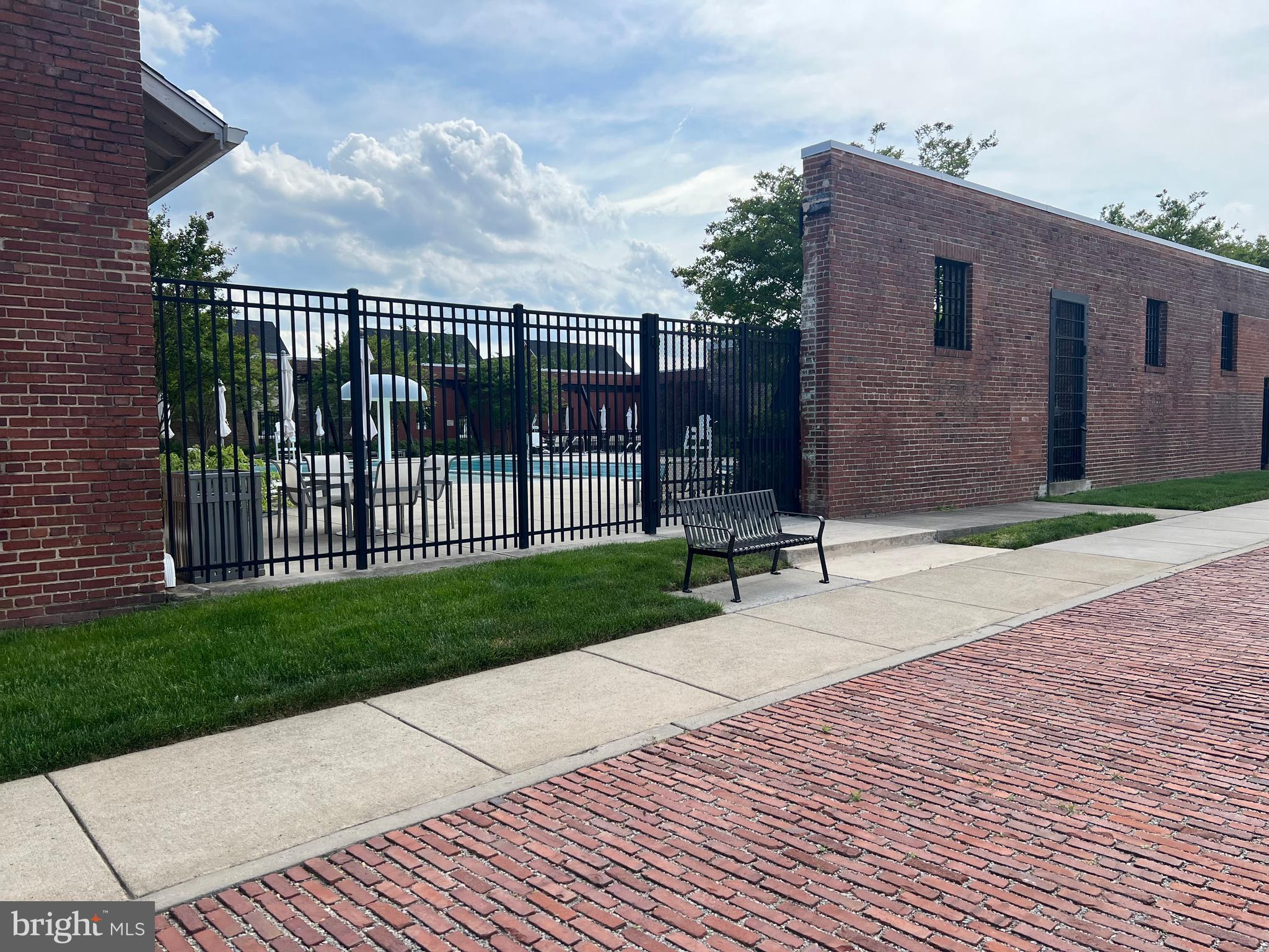 LIBERTY - Residential Lease