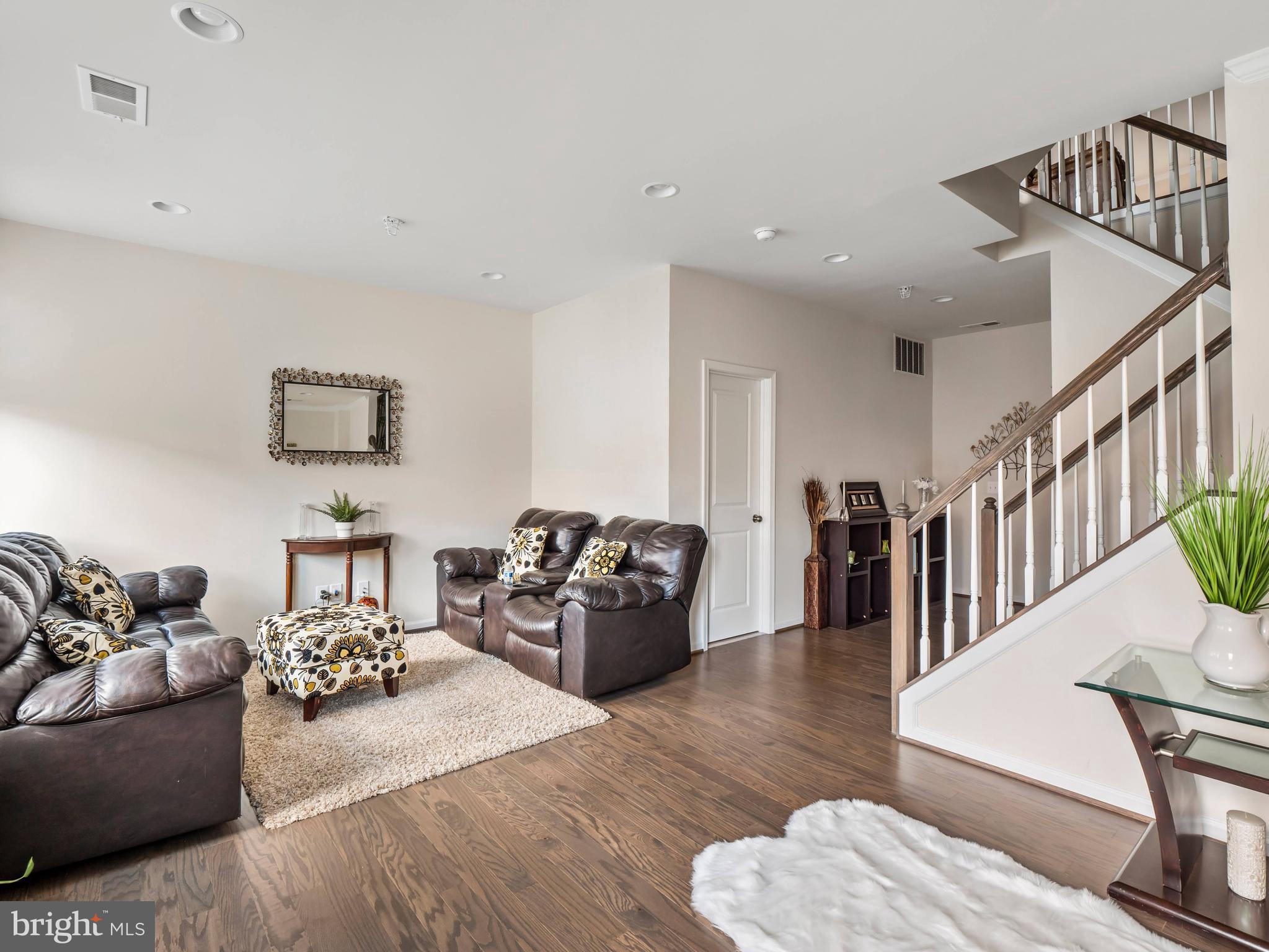 LIBERTY - Residential Lease