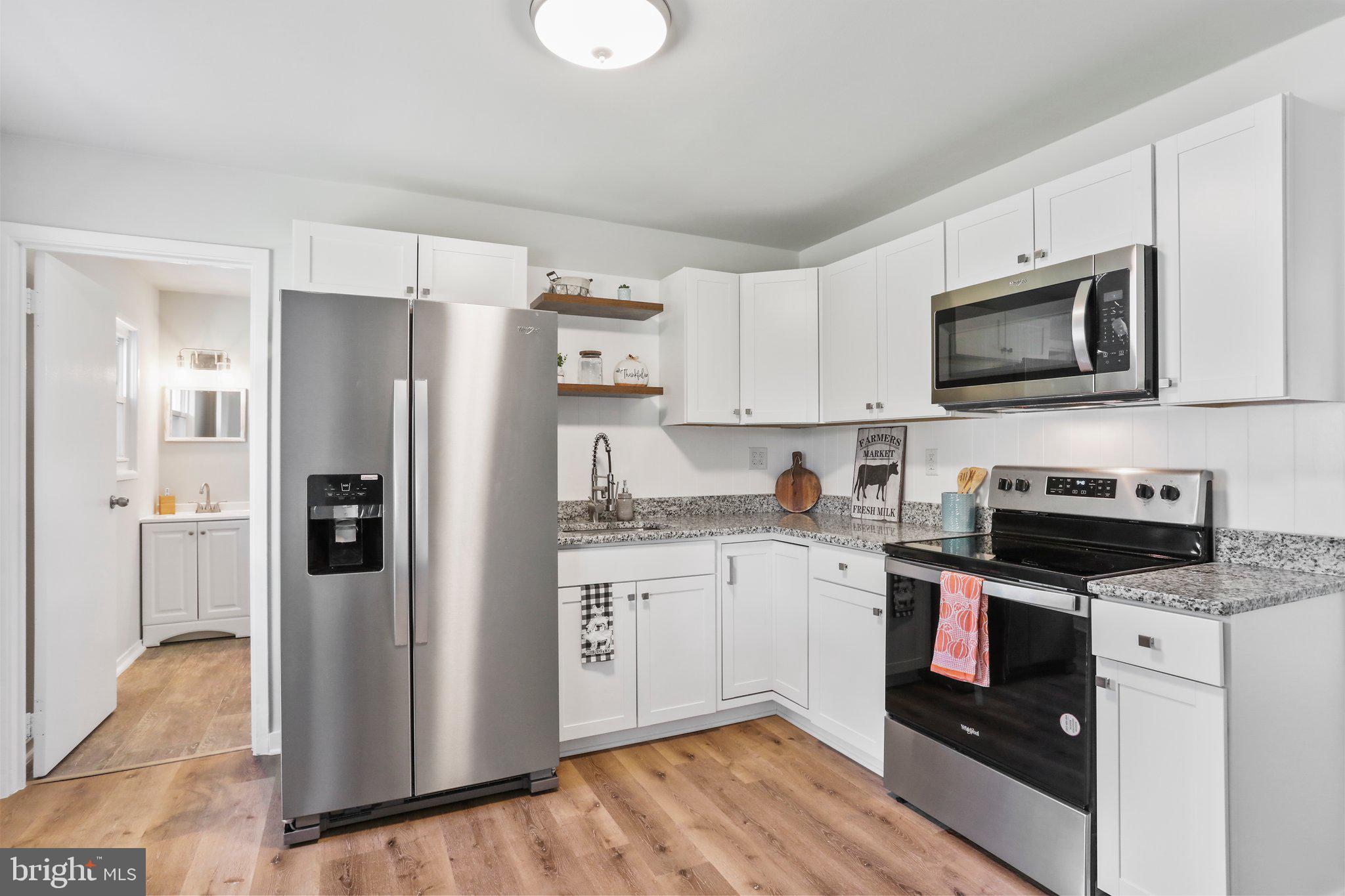 WHITE ROCK - Residential