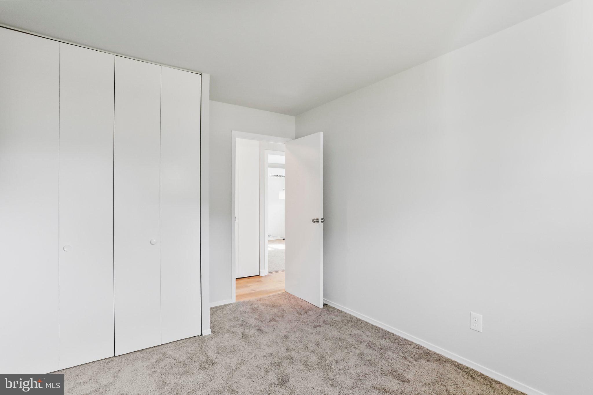 WHITE ROCK - Residential