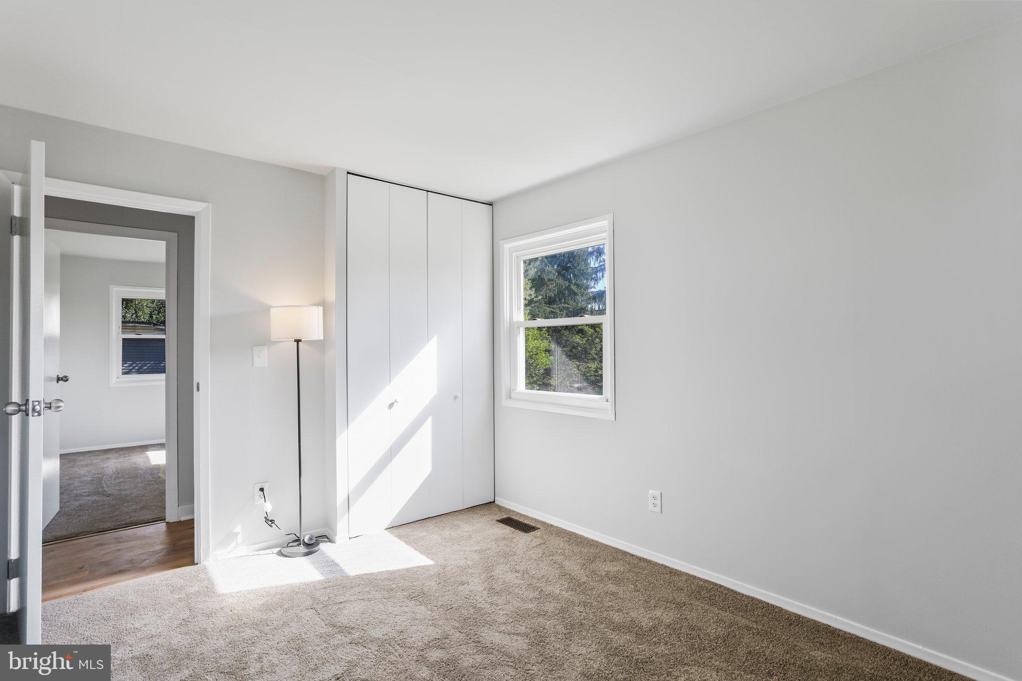 WHITE ROCK - Residential