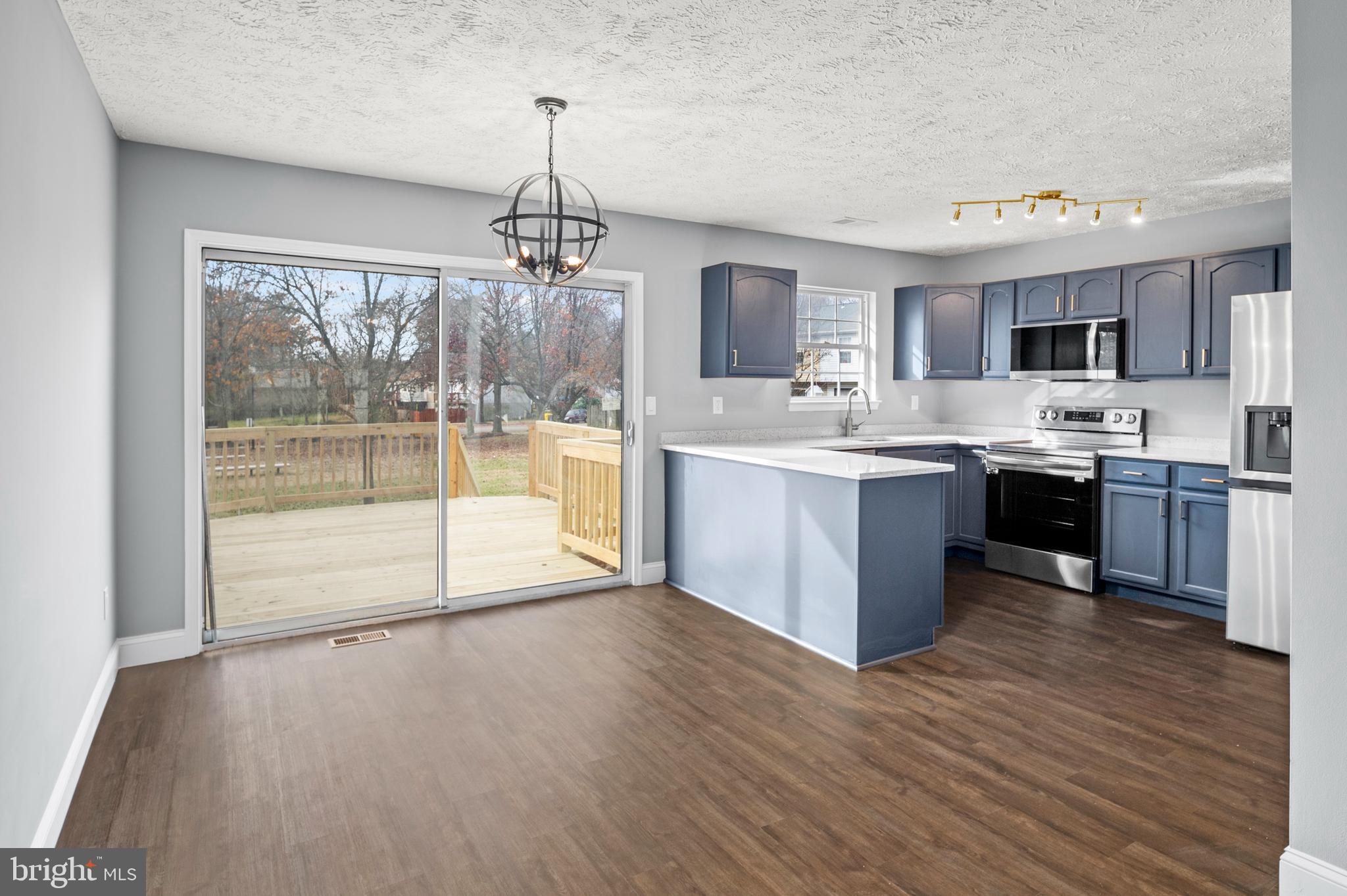 CASTINE - Residential Lease