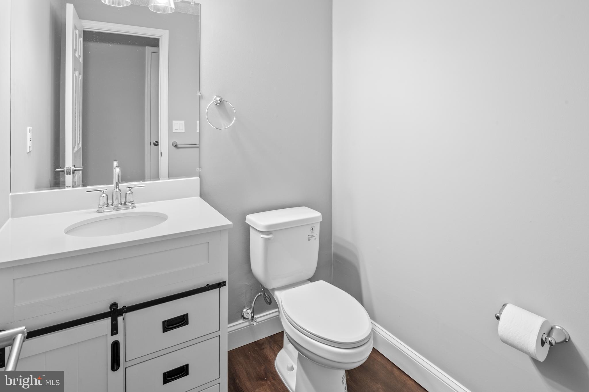 CASTINE - Residential Lease