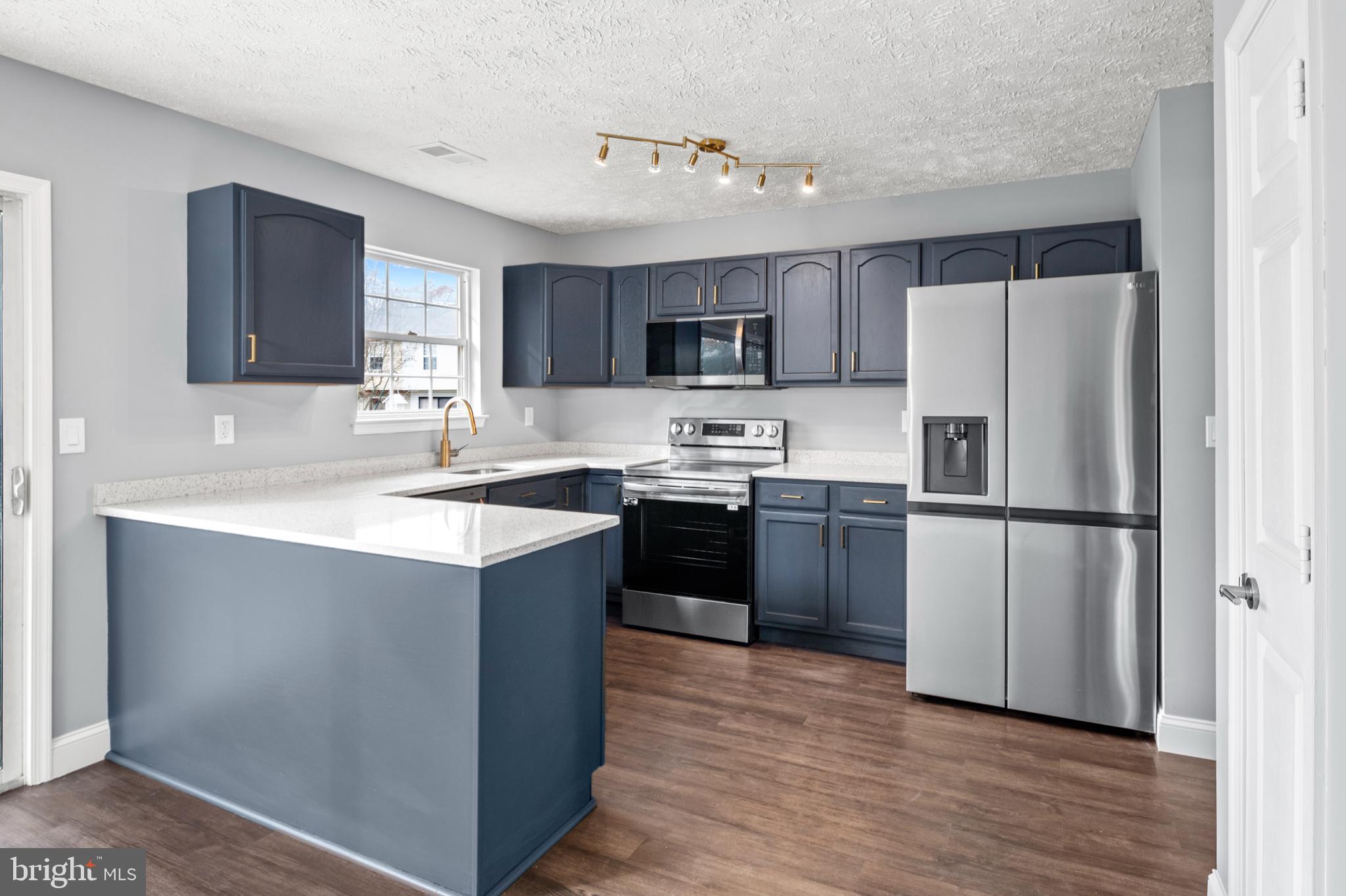 CASTINE - Residential Lease