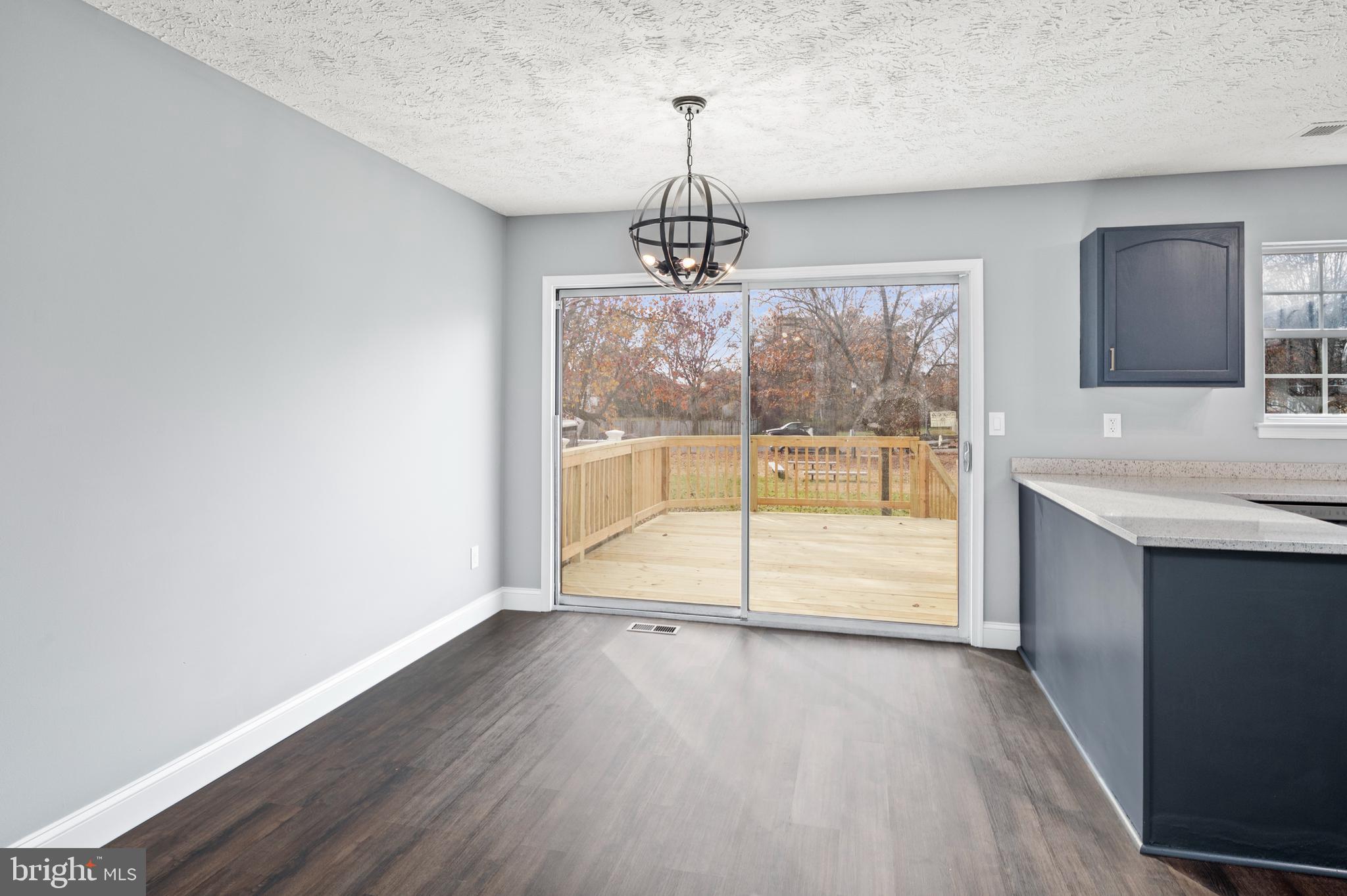 CASTINE - Residential Lease