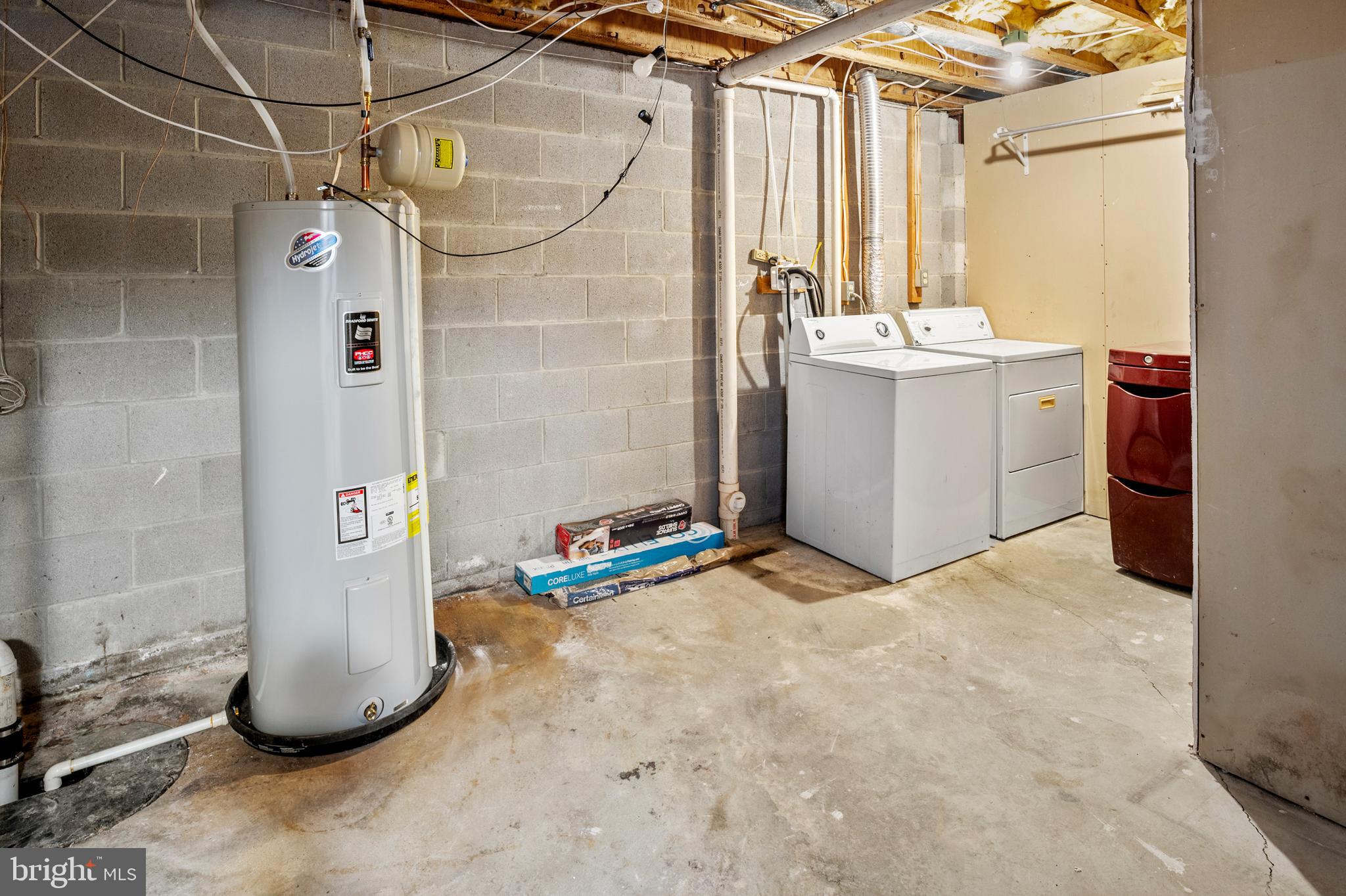 CASTINE - Residential Lease