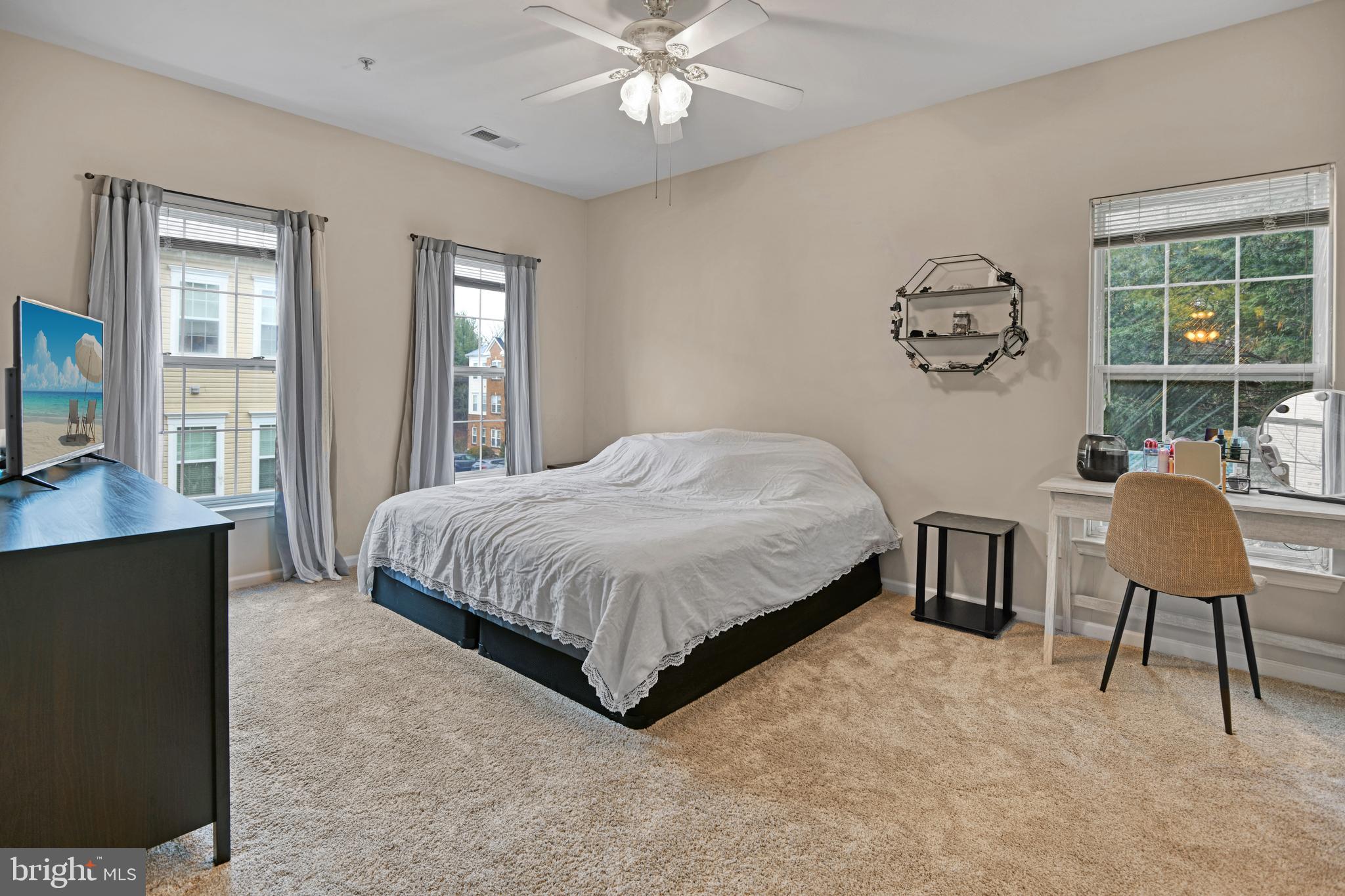 SPRING RIDGE - Residential