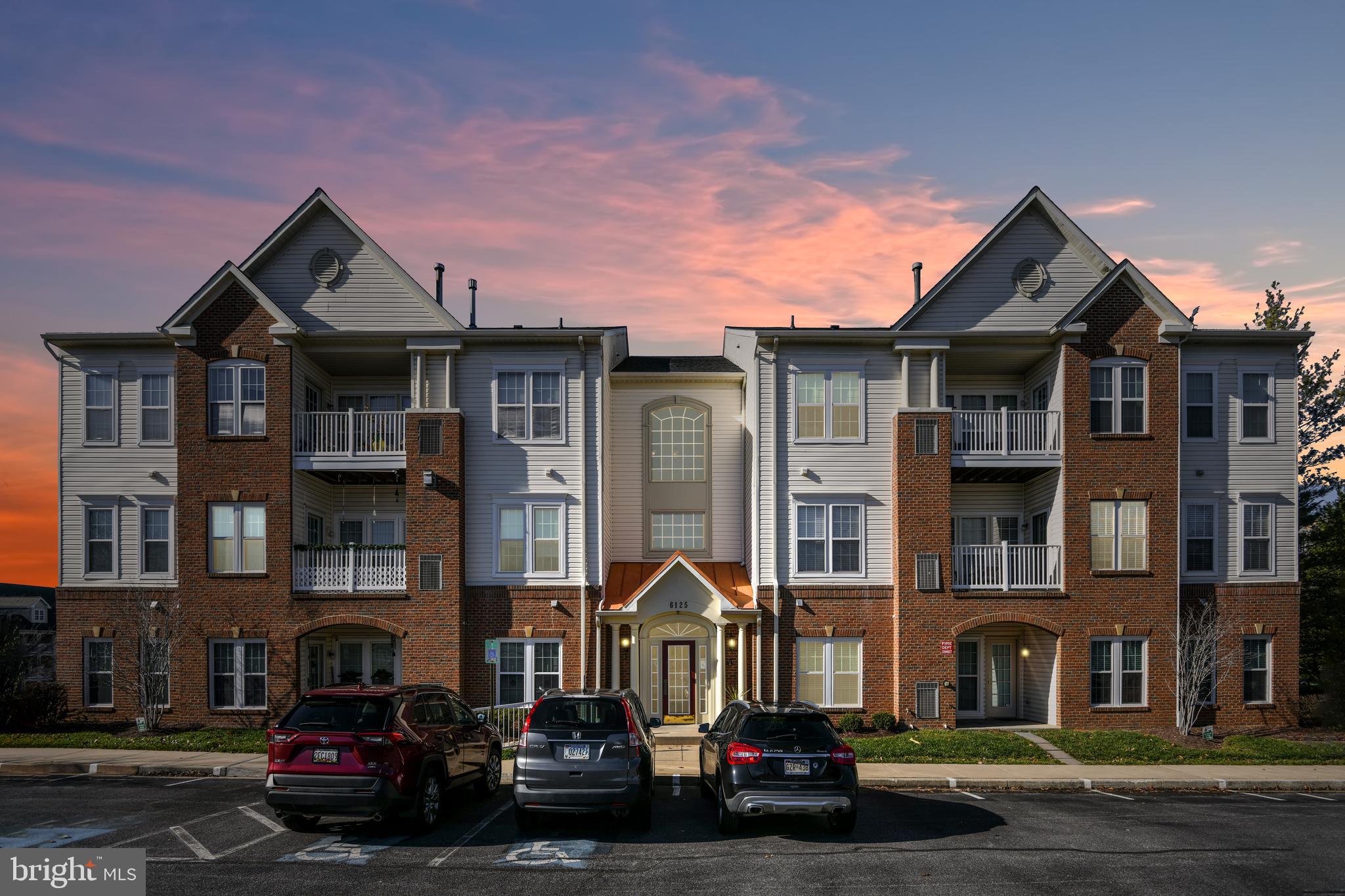 SPRING RIDGE - Residential