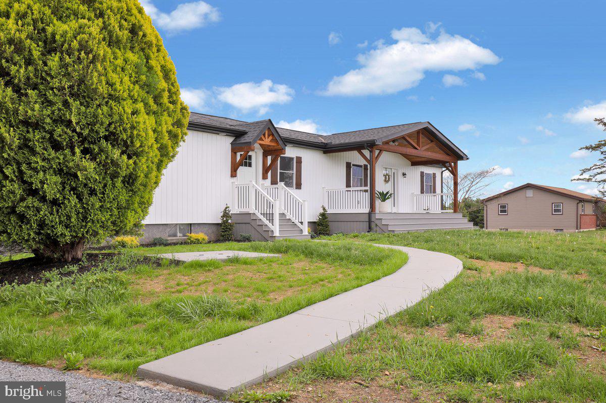 28 MCGILLSTOWN ROAD
