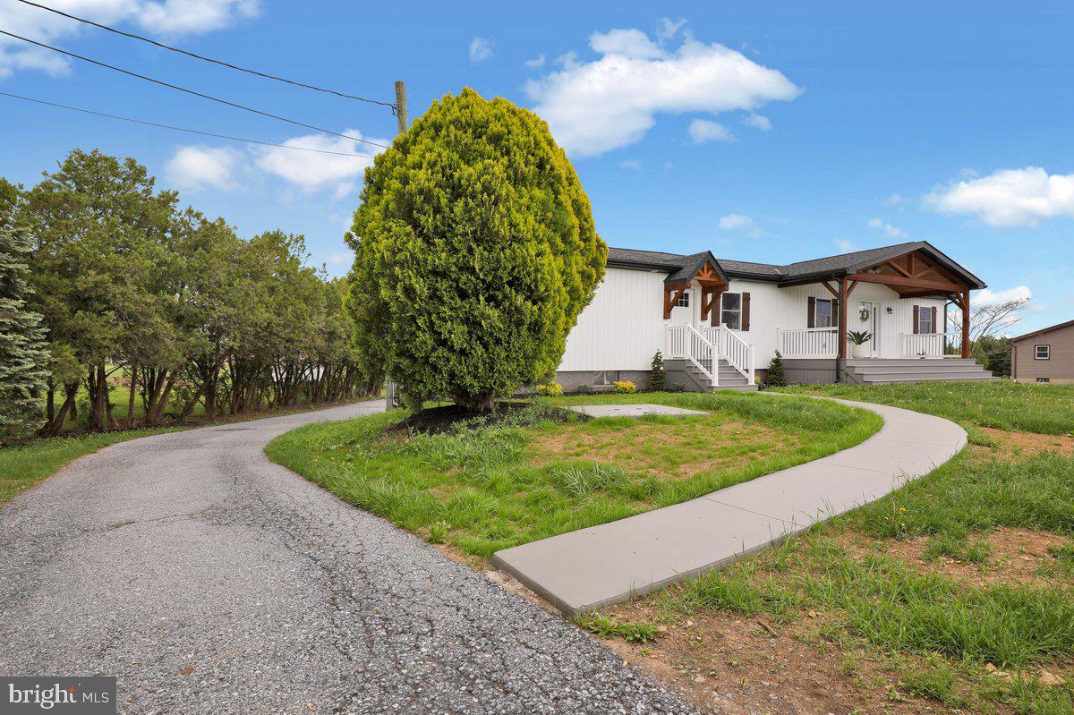 28 MCGILLSTOWN ROAD