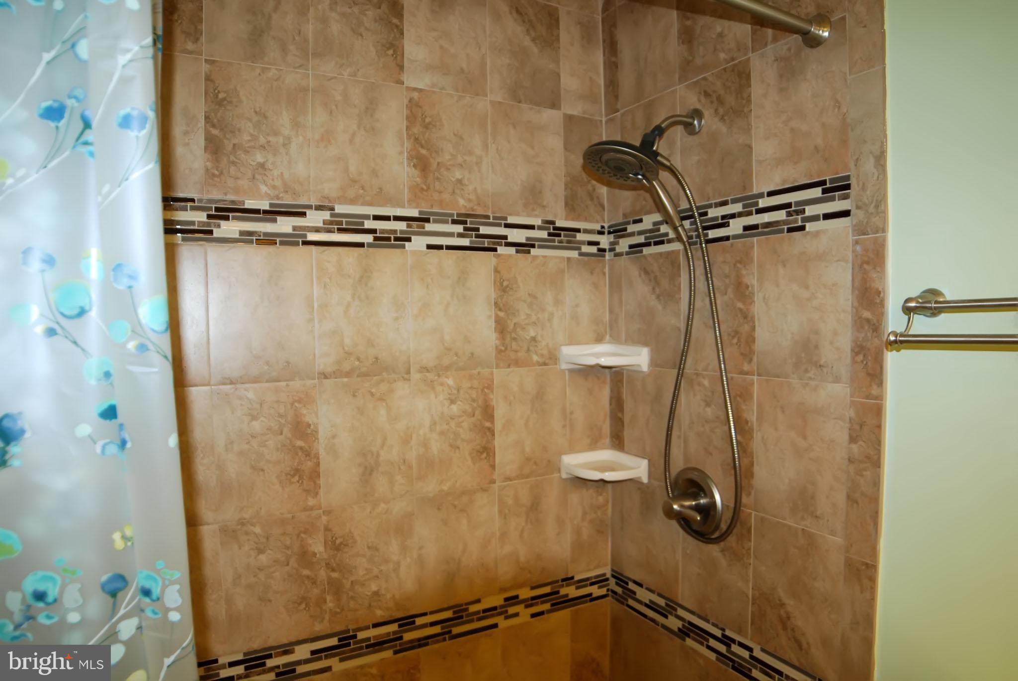 CROFTON MEADOWS - Residential