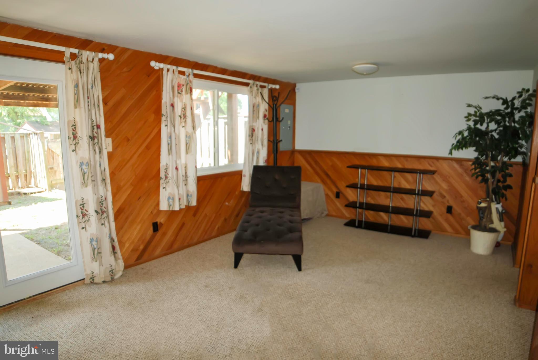 CROFTON MEADOWS - Residential