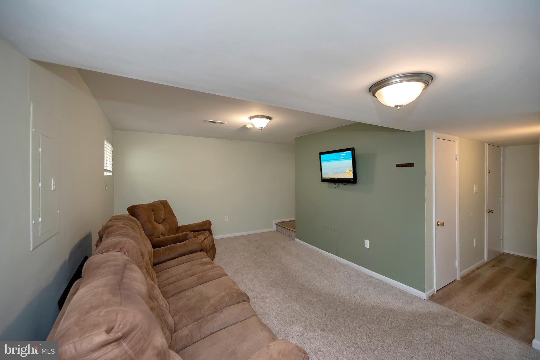 DALE CITY - Residential