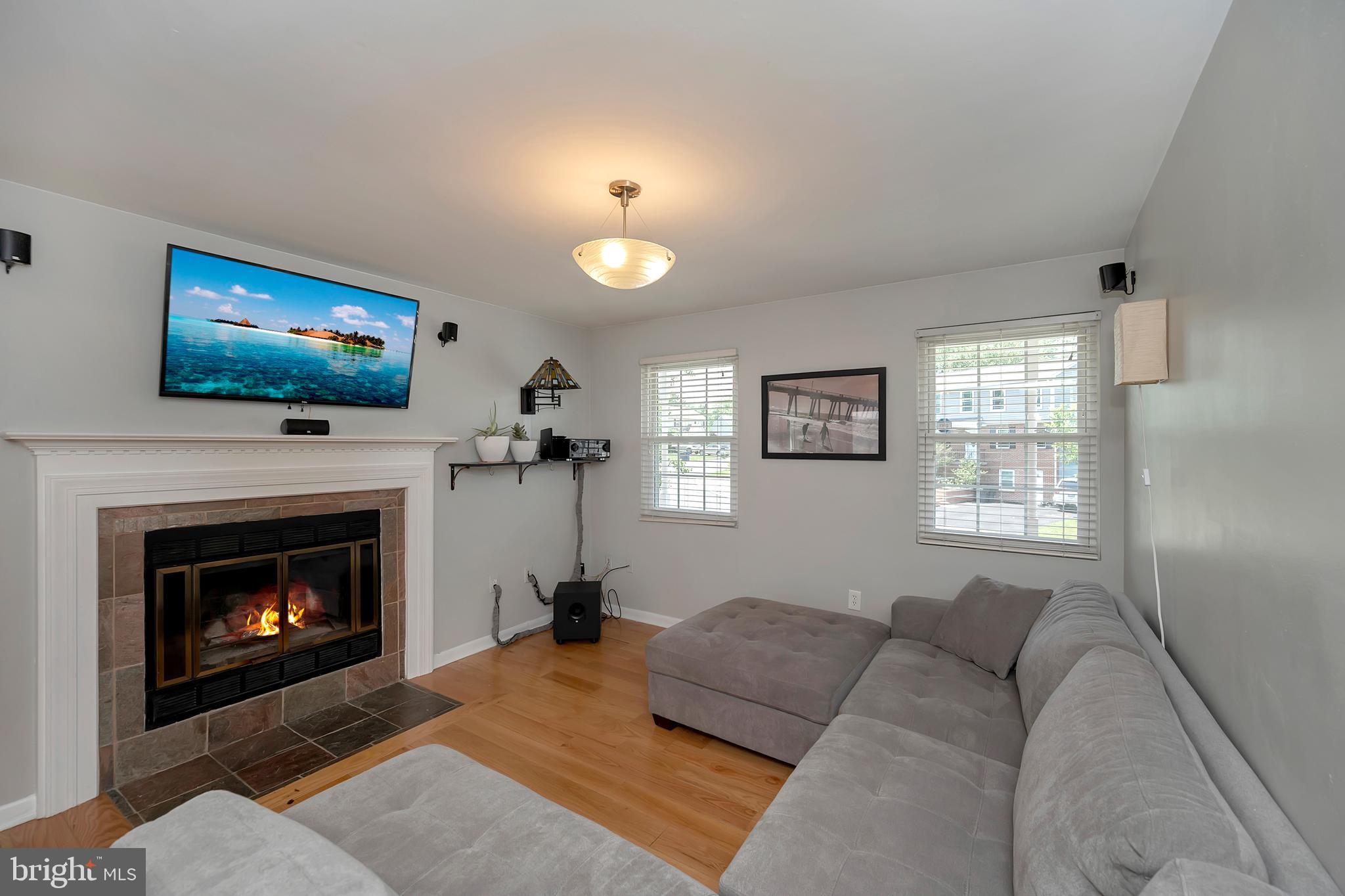 DALE CITY - Residential