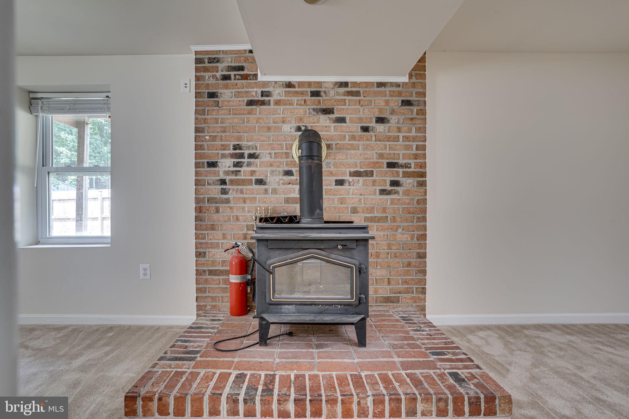 CAVALIER COUNTRY - Residential Lease