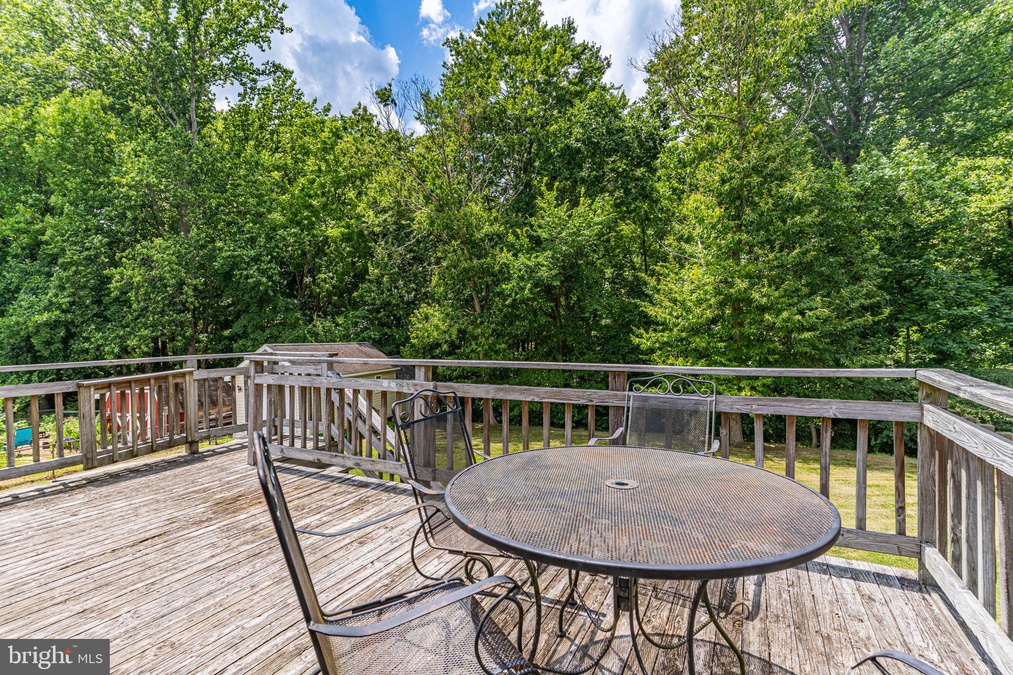 CAVALIER COUNTRY - Residential Lease