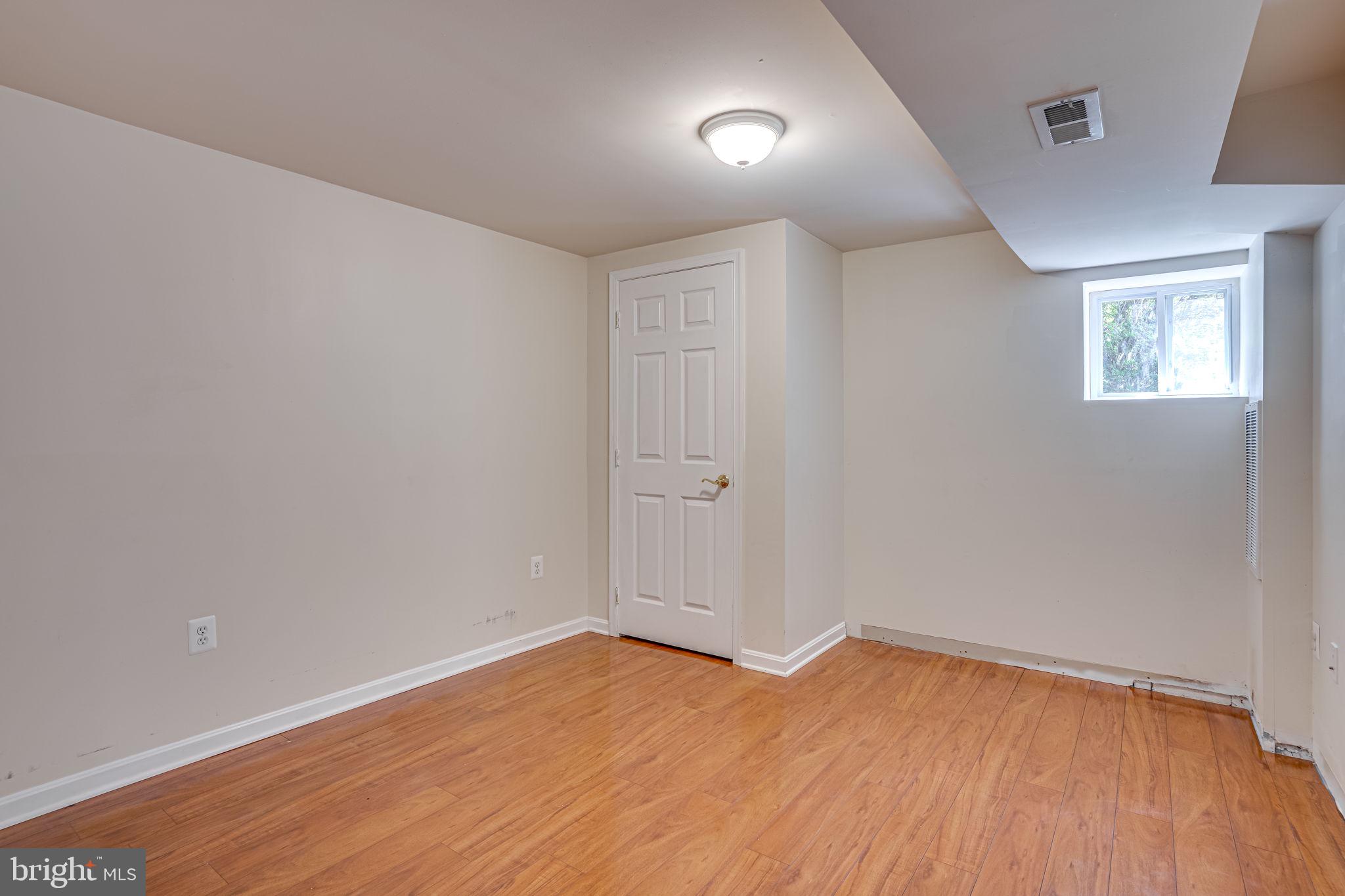 CAVALIER COUNTRY - Residential Lease