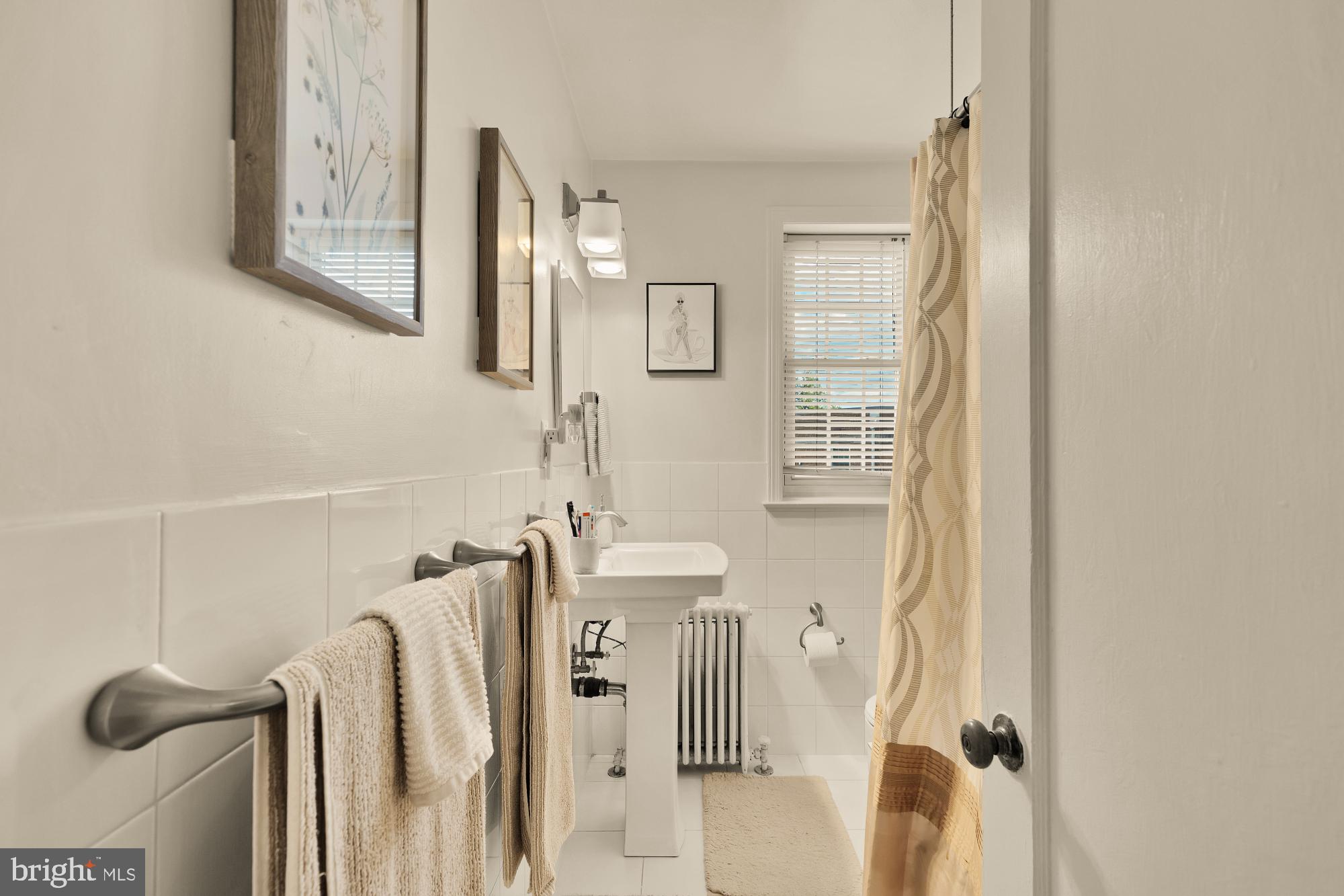 ROCK CREEK VILLAGE CONDOMINIUMS - Residential Lease