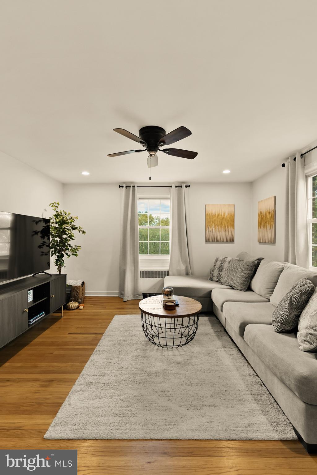 ROCK CREEK VILLAGE CONDOMINIUMS - Residential Lease