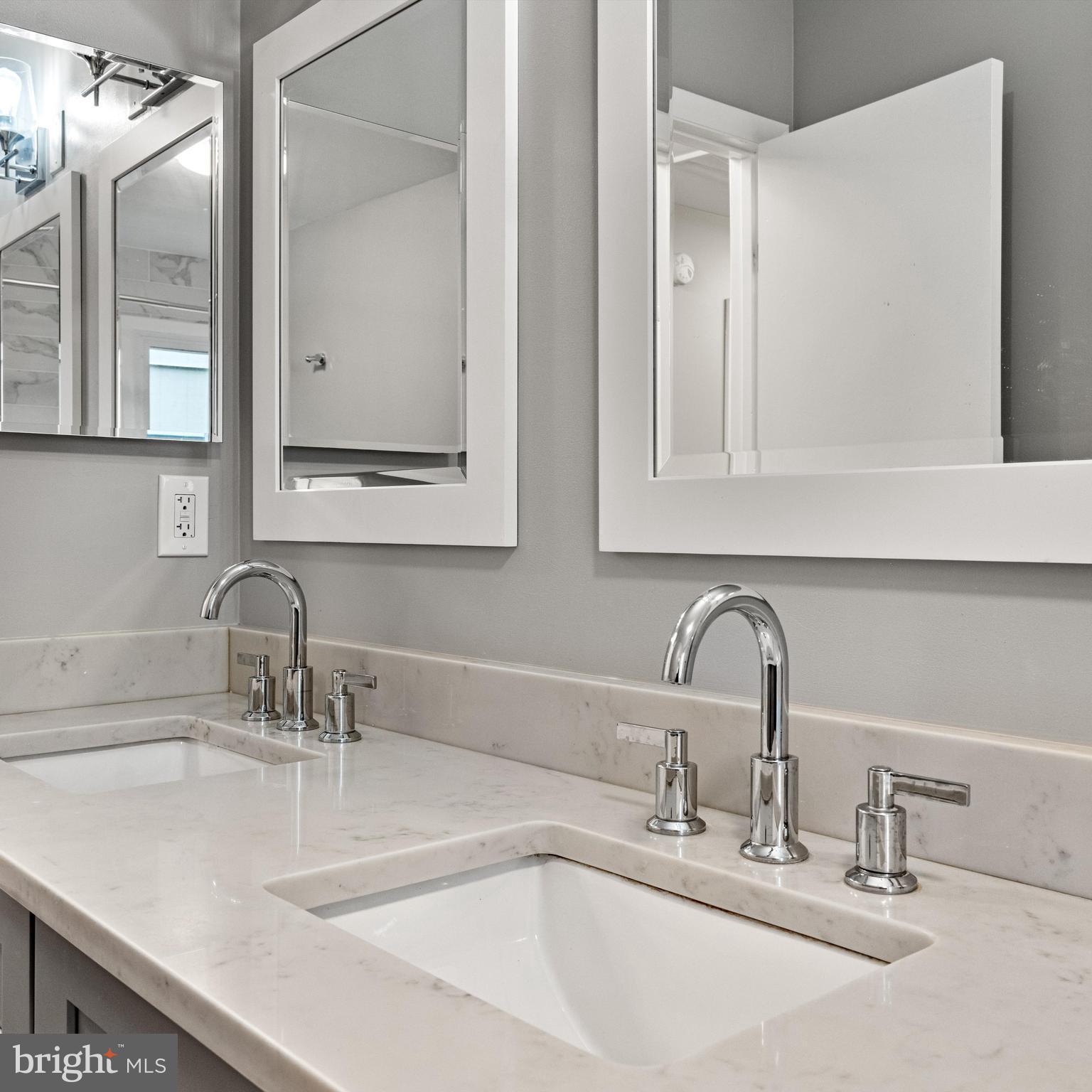 GREAT OAKS - Residential Lease