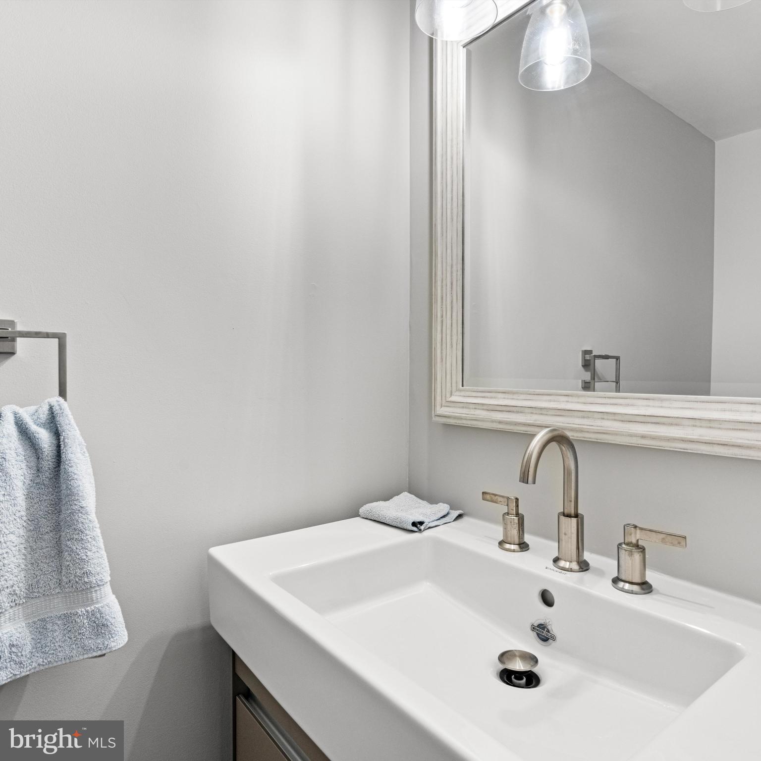 GREAT OAKS - Residential Lease