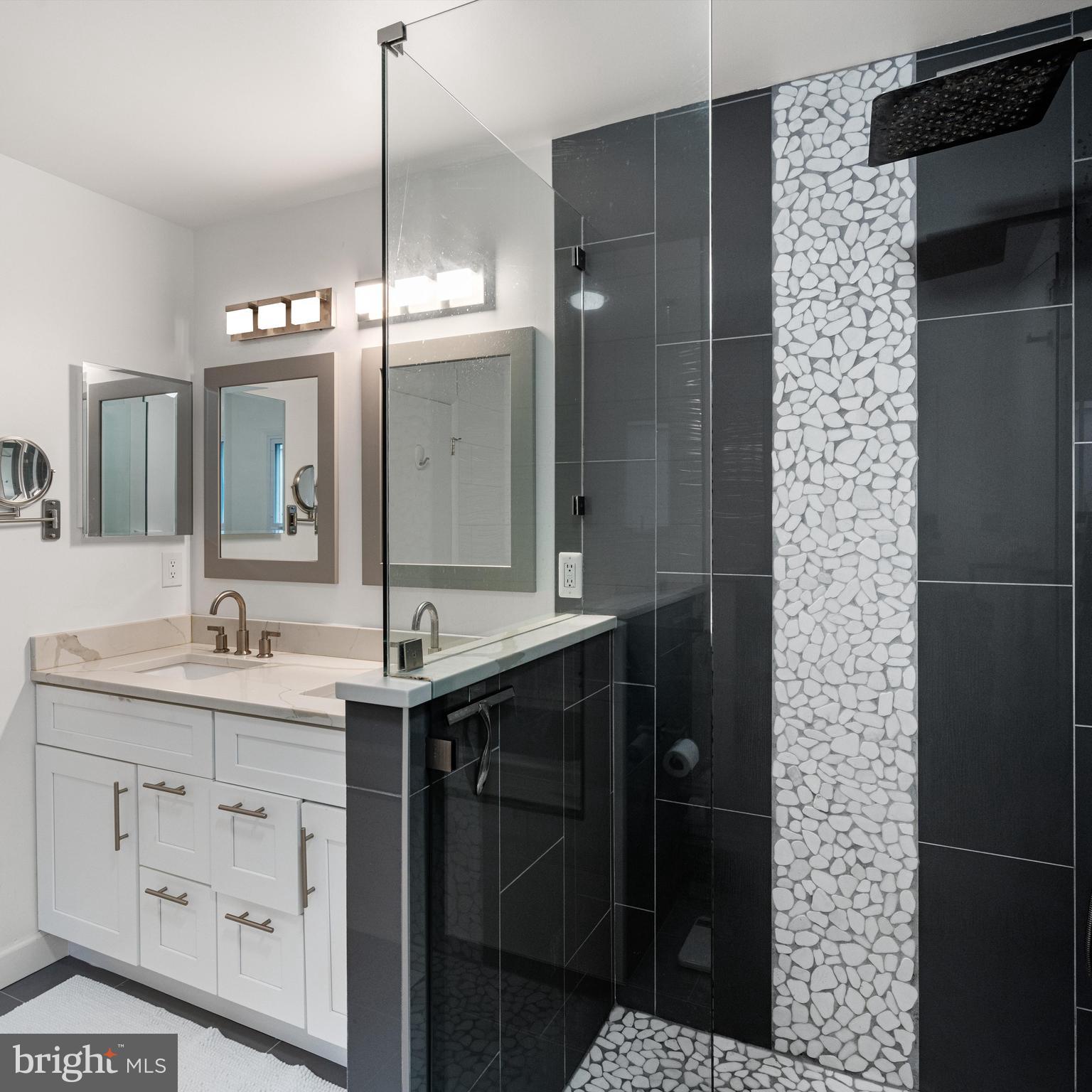 GREAT OAKS - Residential Lease