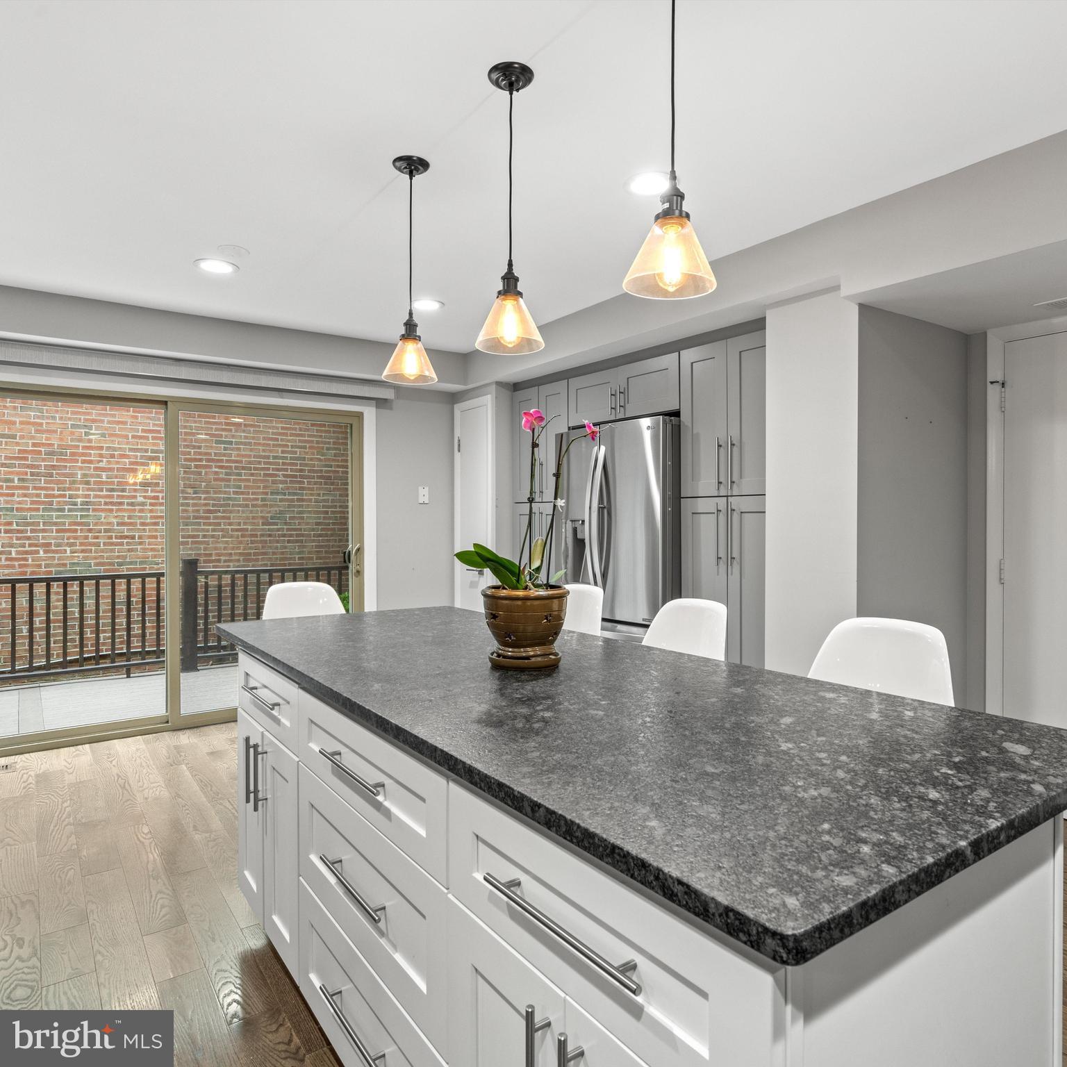 GREAT OAKS - Residential Lease