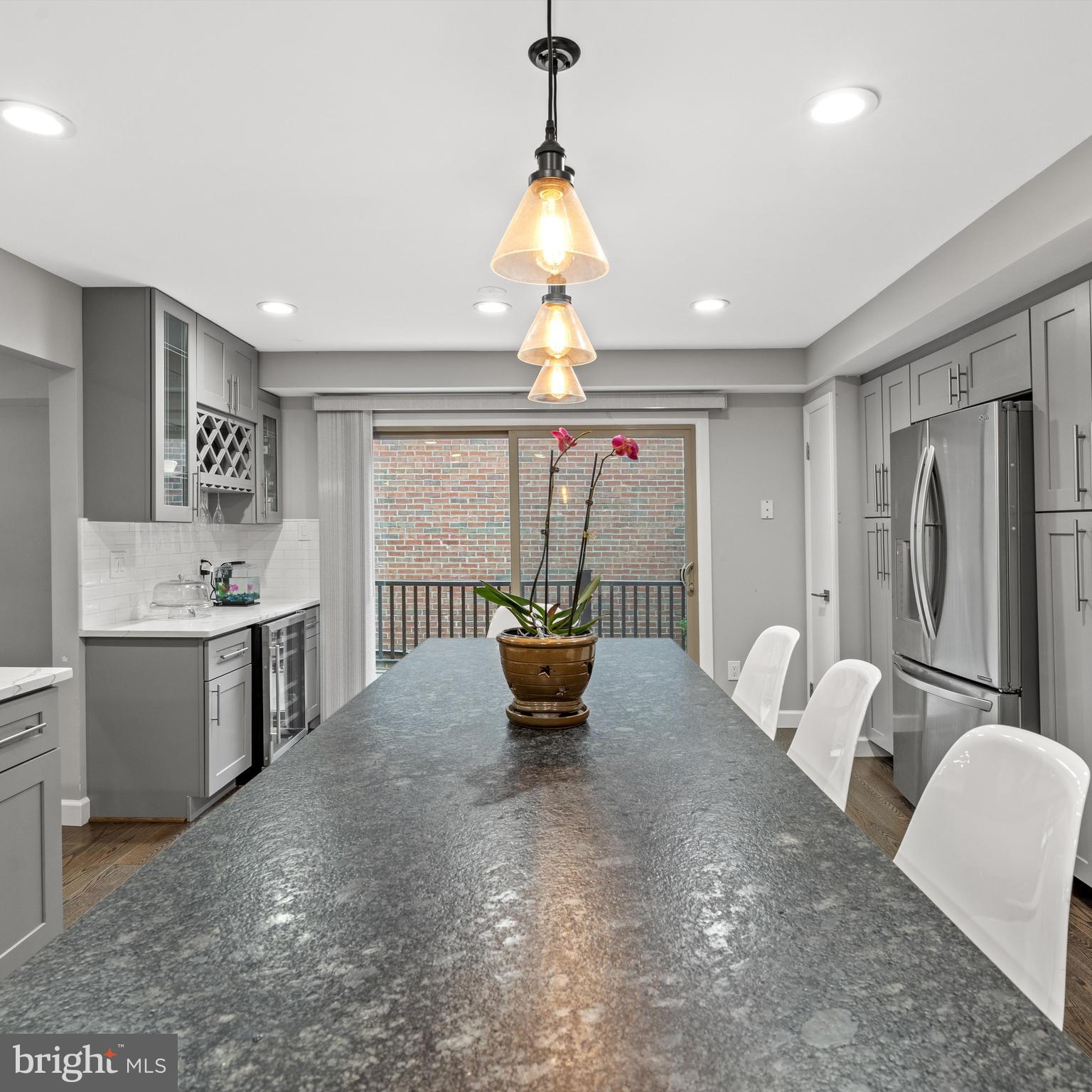 GREAT OAKS - Residential Lease