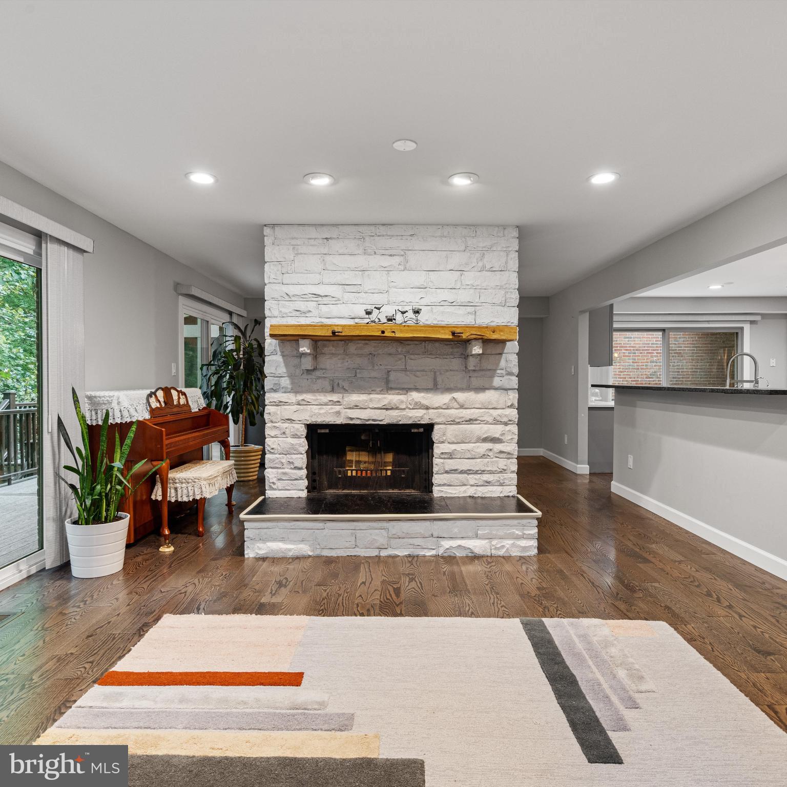 GREAT OAKS - Residential Lease