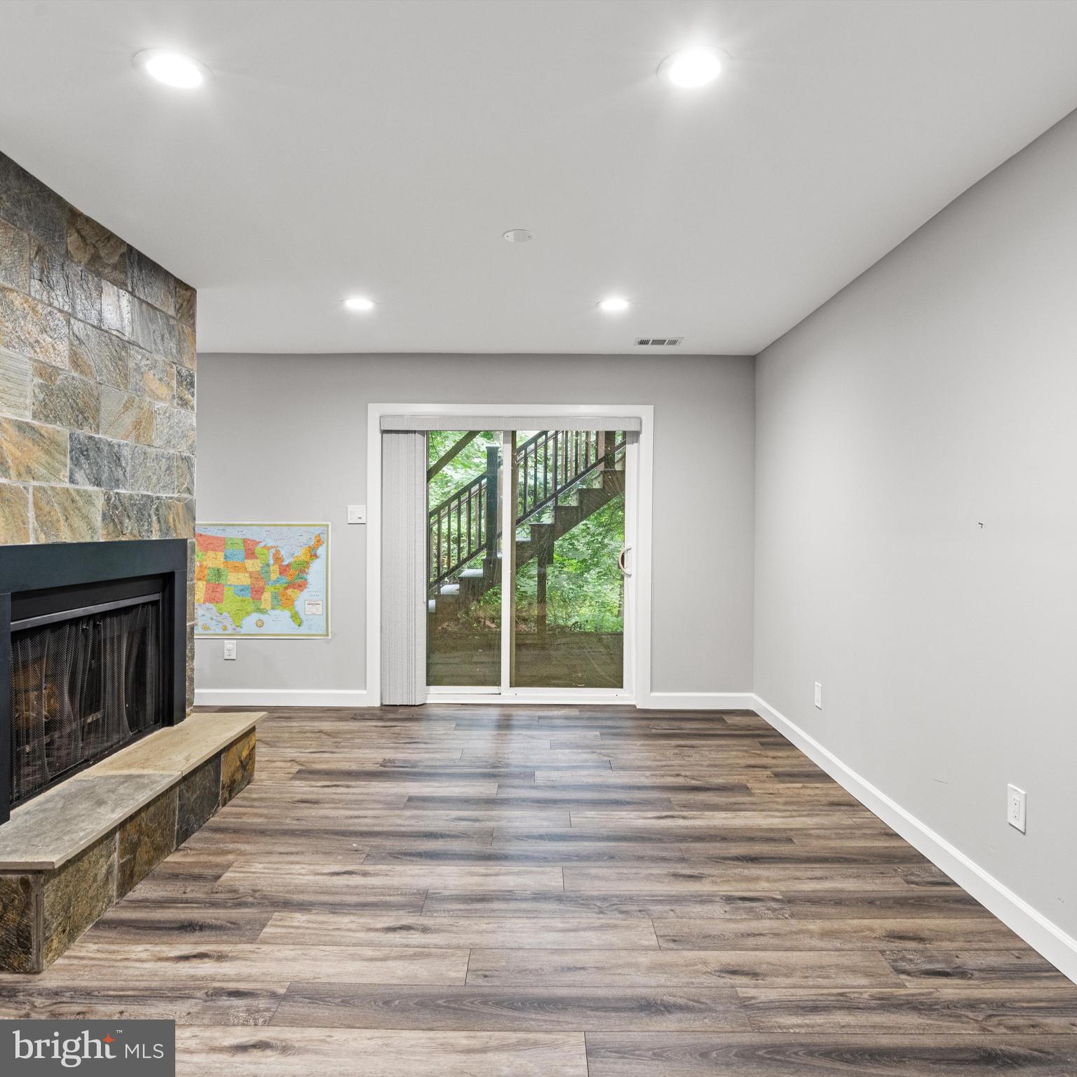 GREAT OAKS - Residential Lease