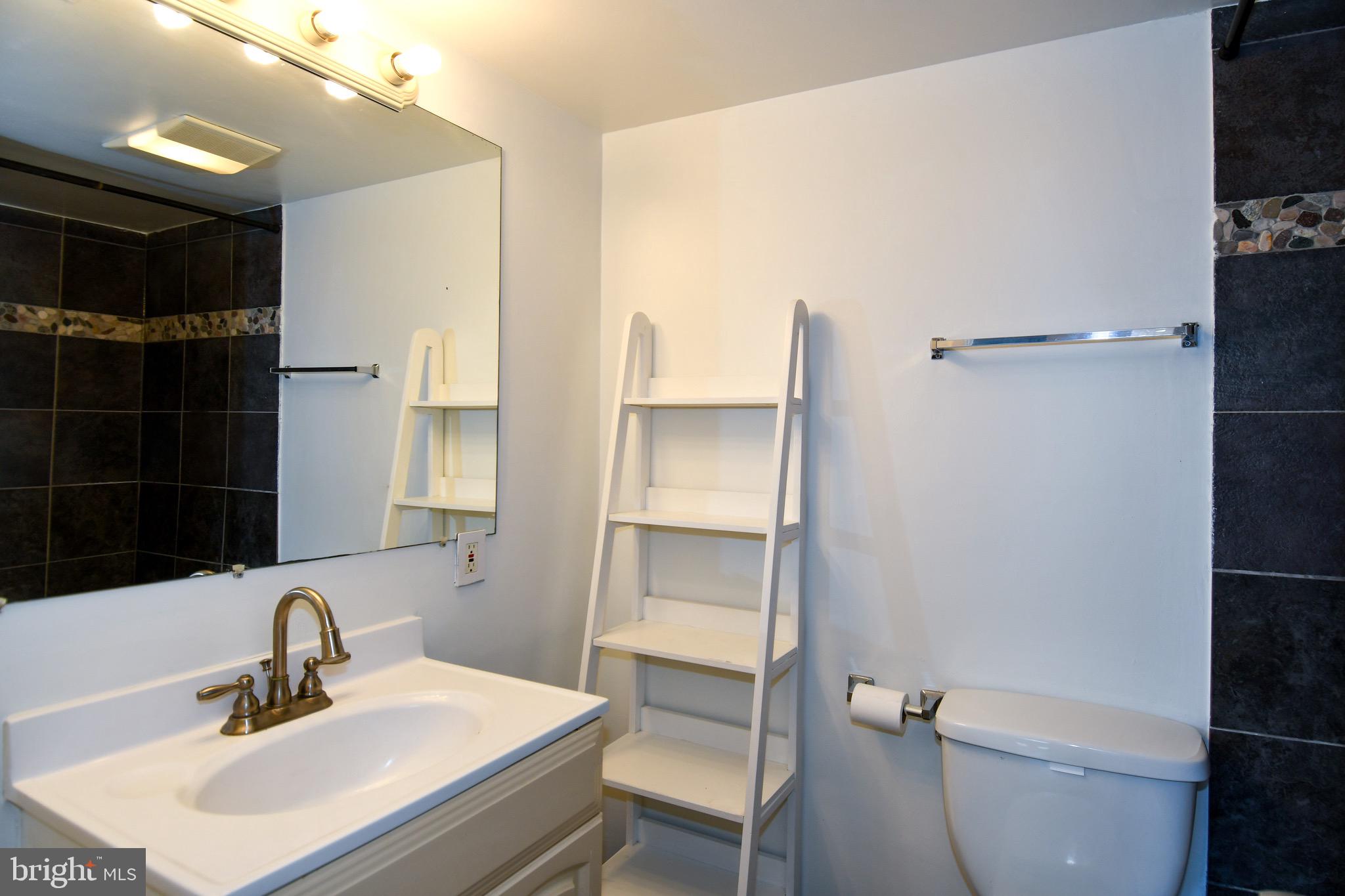 BETHESDA PARK - Residential Lease