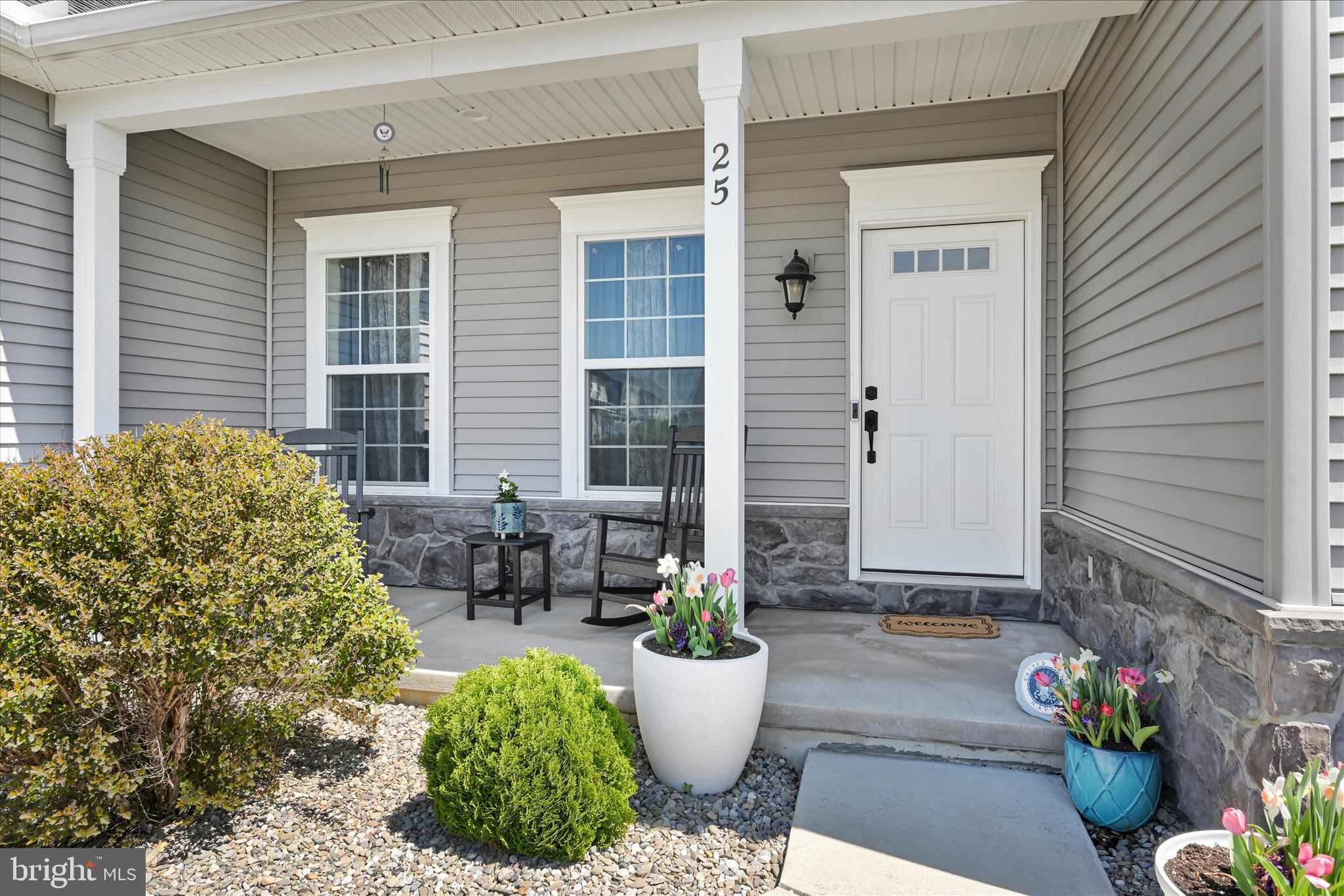 25 CREEKSIDE DRIVE