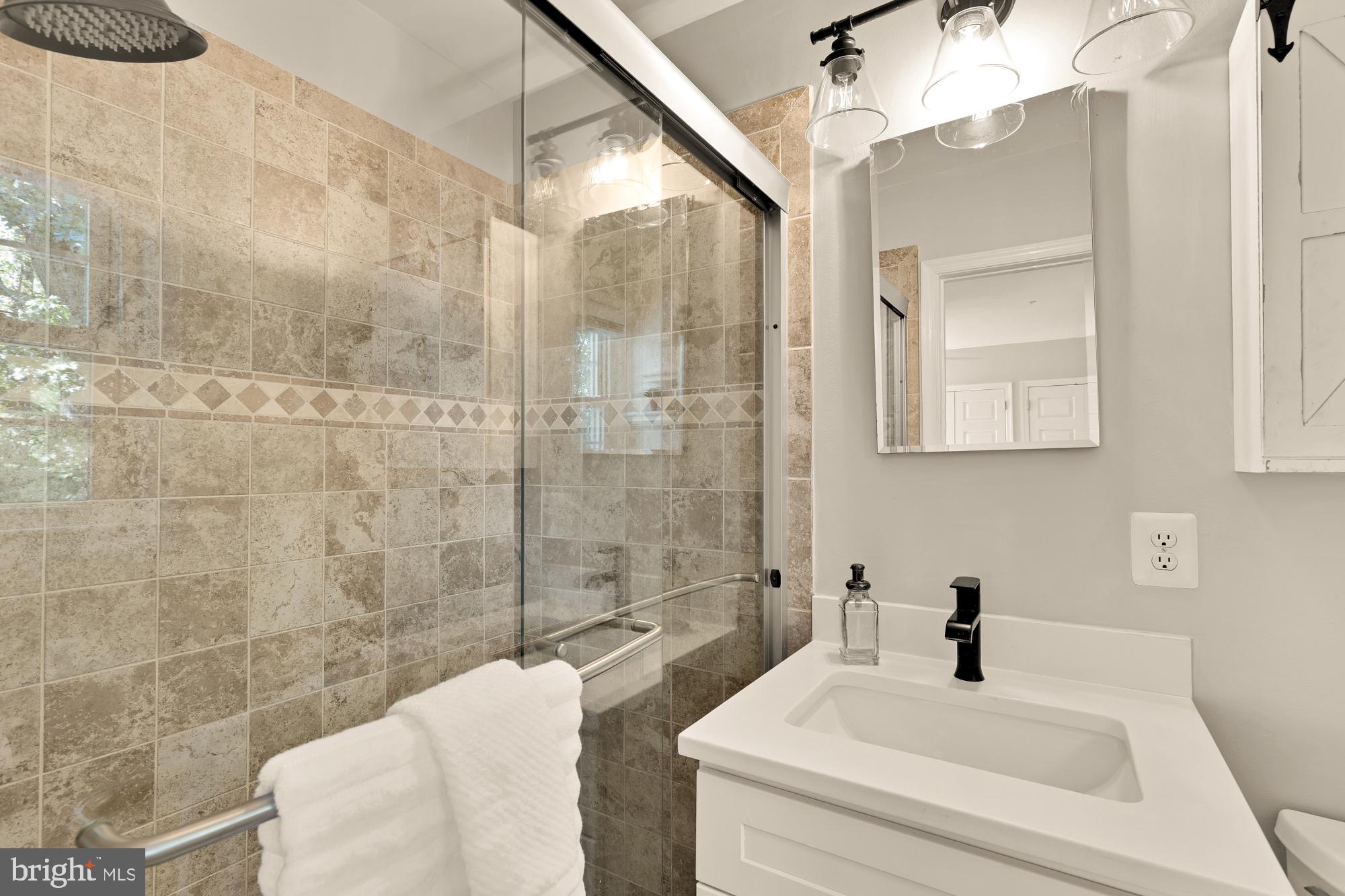 COUNTRY CLUB FOREST - Residential