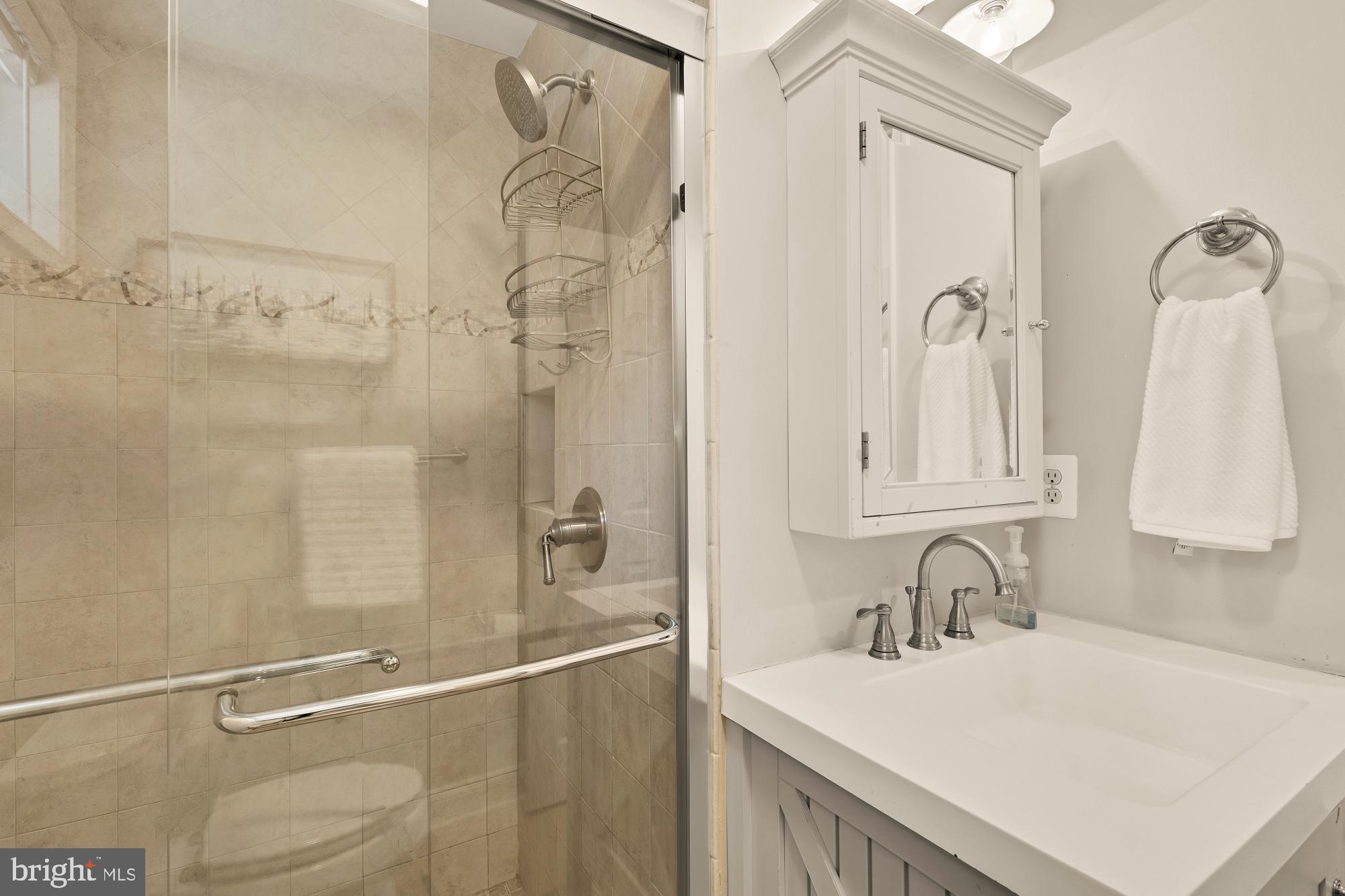 COUNTRY CLUB FOREST - Residential