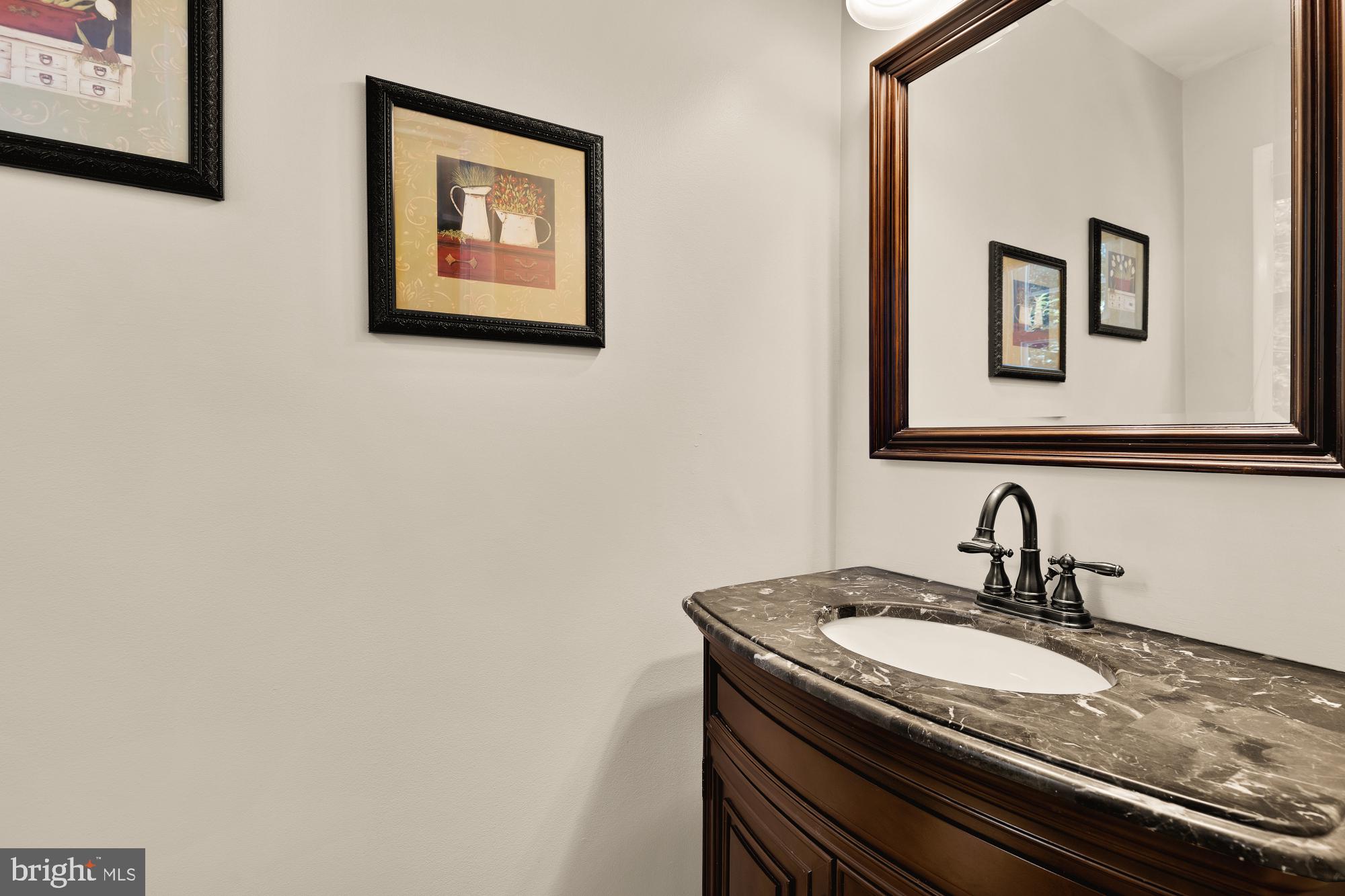 COUNTRY CLUB FOREST - Residential