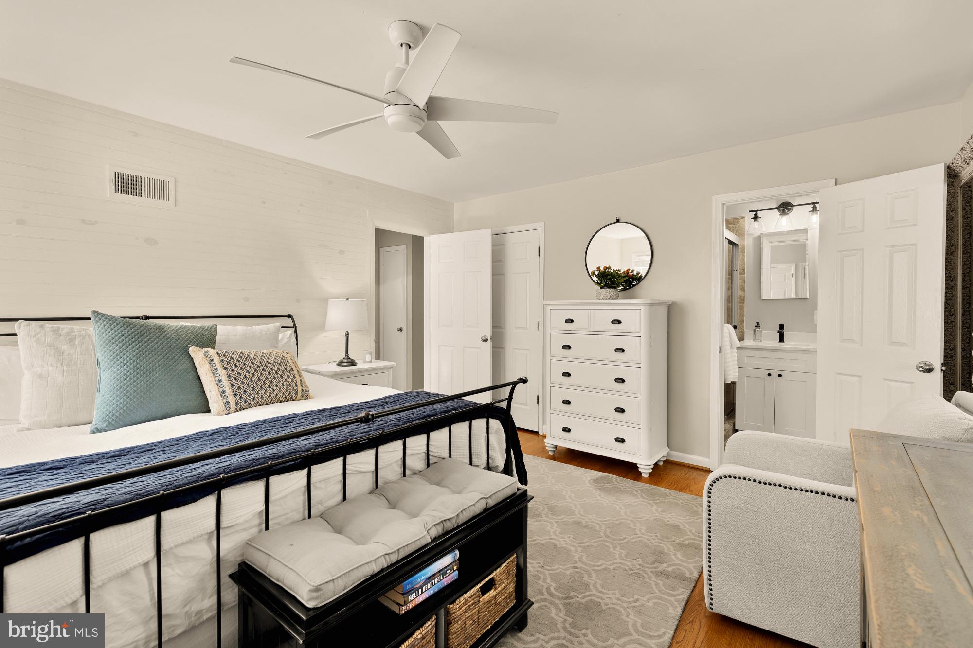 COUNTRY CLUB FOREST - Residential