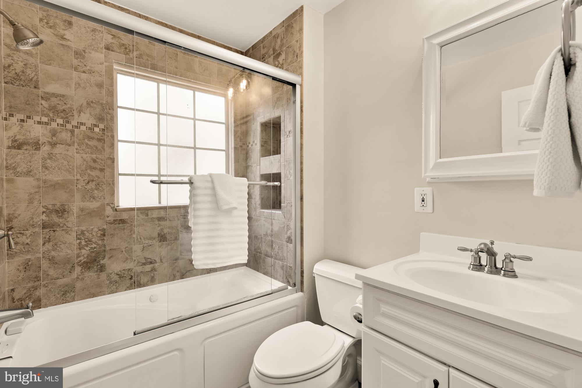 COUNTRY CLUB FOREST - Residential