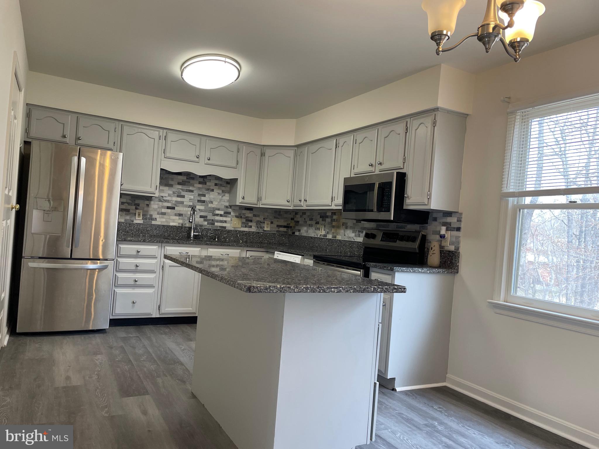 SPRING VALLEY - Residential