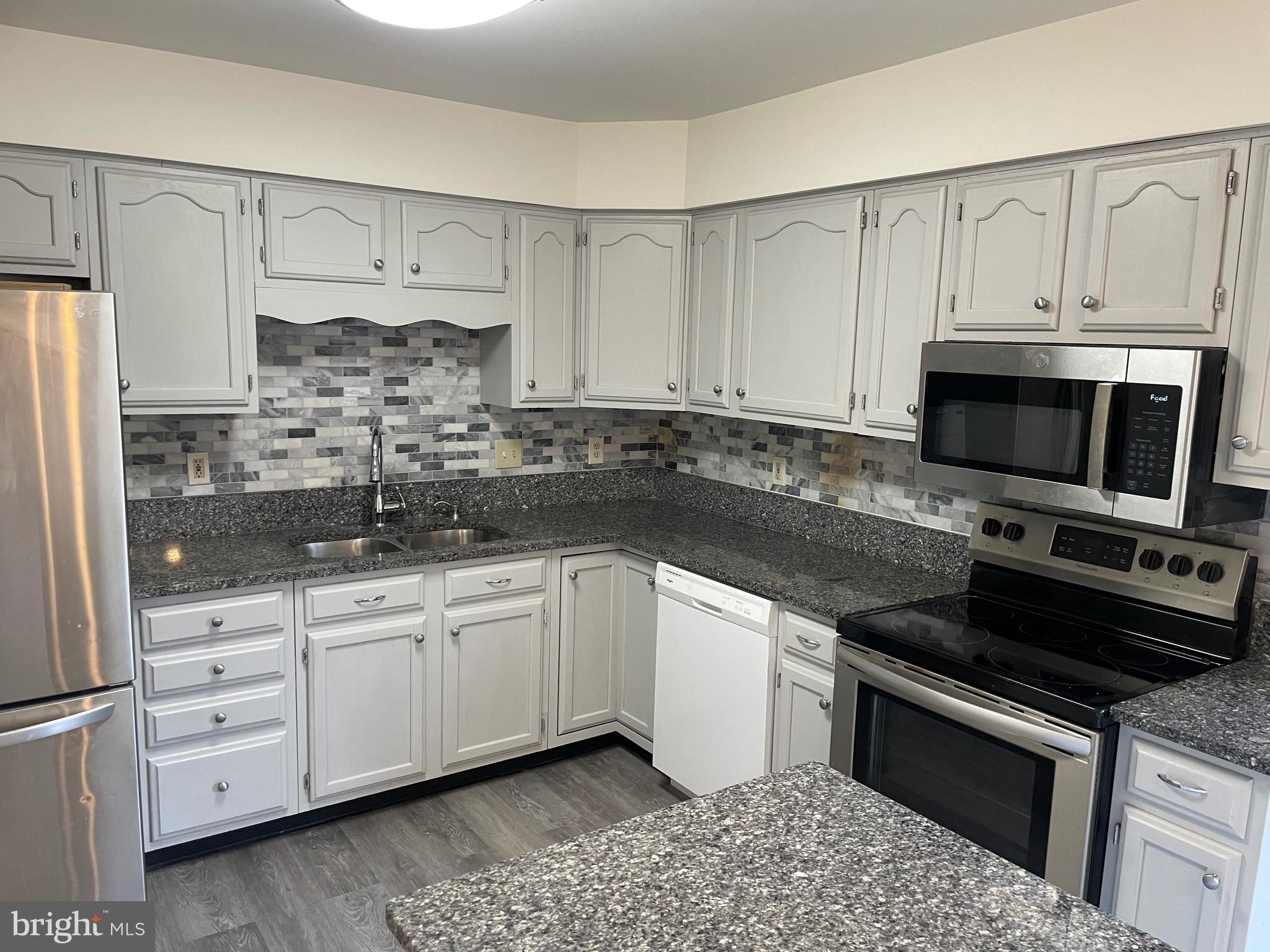 SPRING VALLEY - Residential