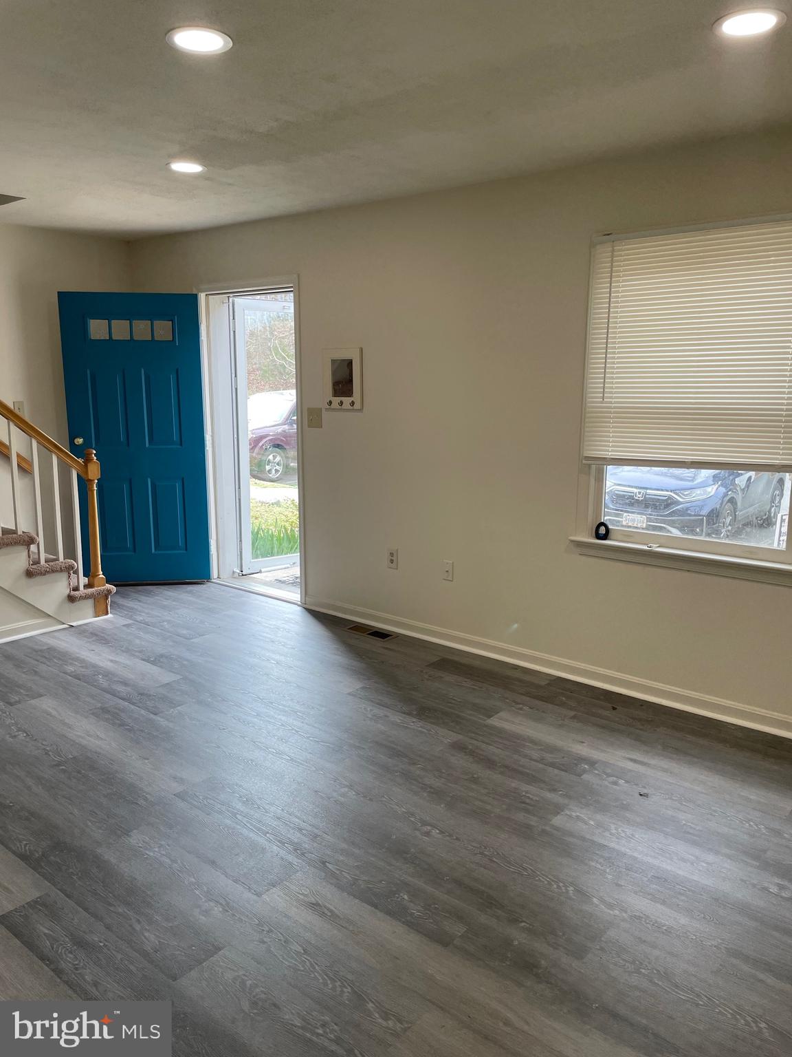 SPRING VALLEY - Residential